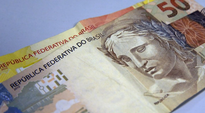 O valor médio do Auxílio Brasil em novembro é de R$ 217,18 