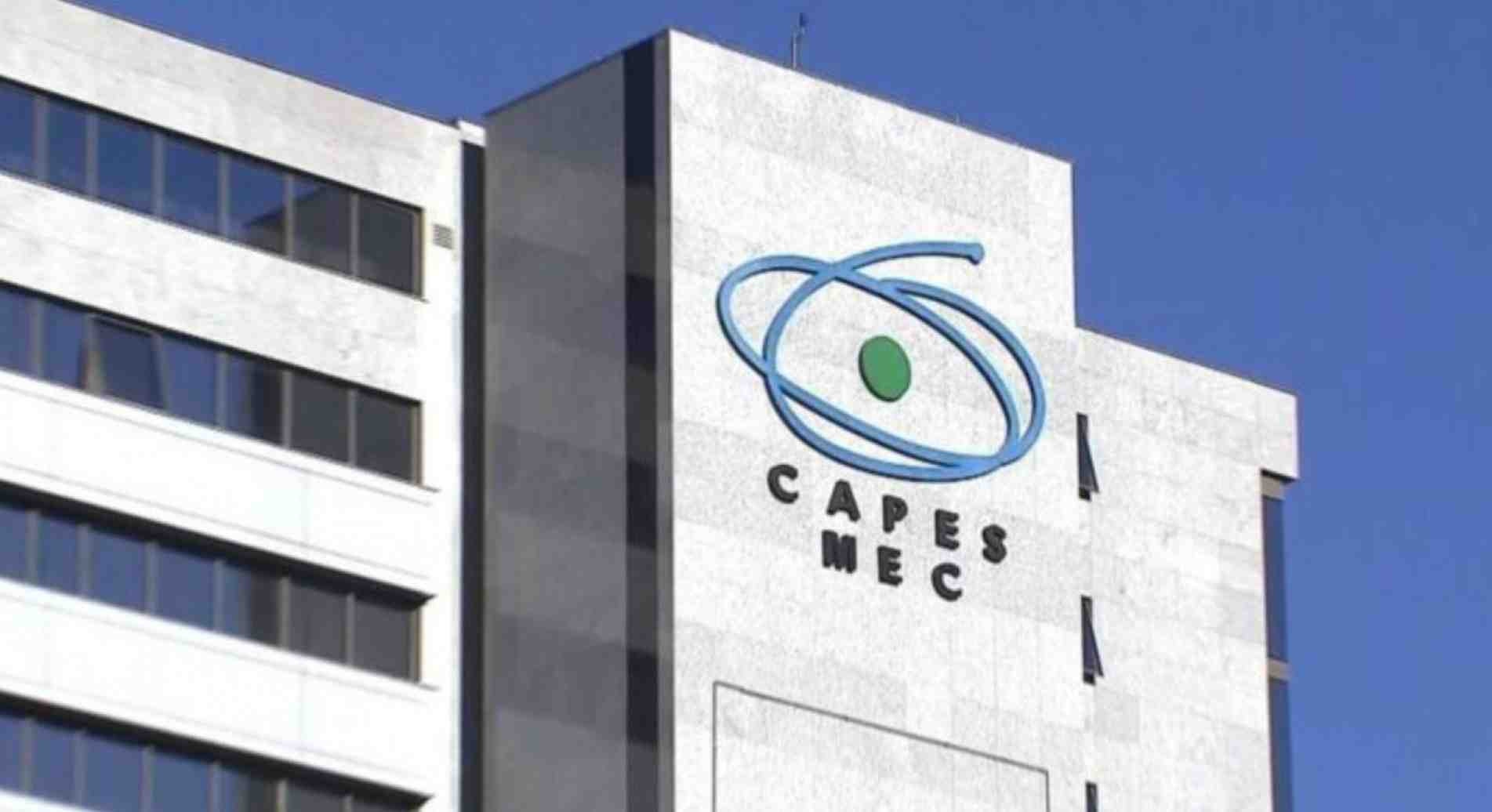  A Capes vai encerrar os repasses a centros de pesquisa de ponta sob argumento de não ter mais recursos para novas bolsas ou para prorrogar a vigência dos auxílios em 2022 