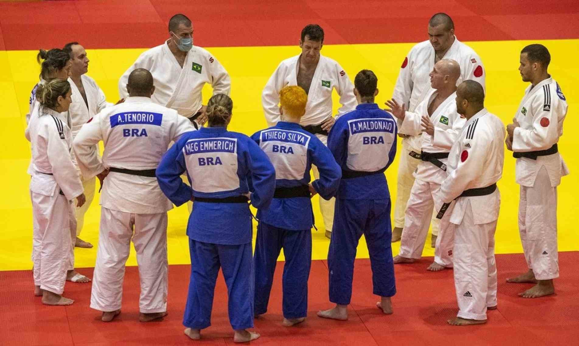 Os cinco judocas da Seleção masculina que foram ao Japão pisarão no tatame
