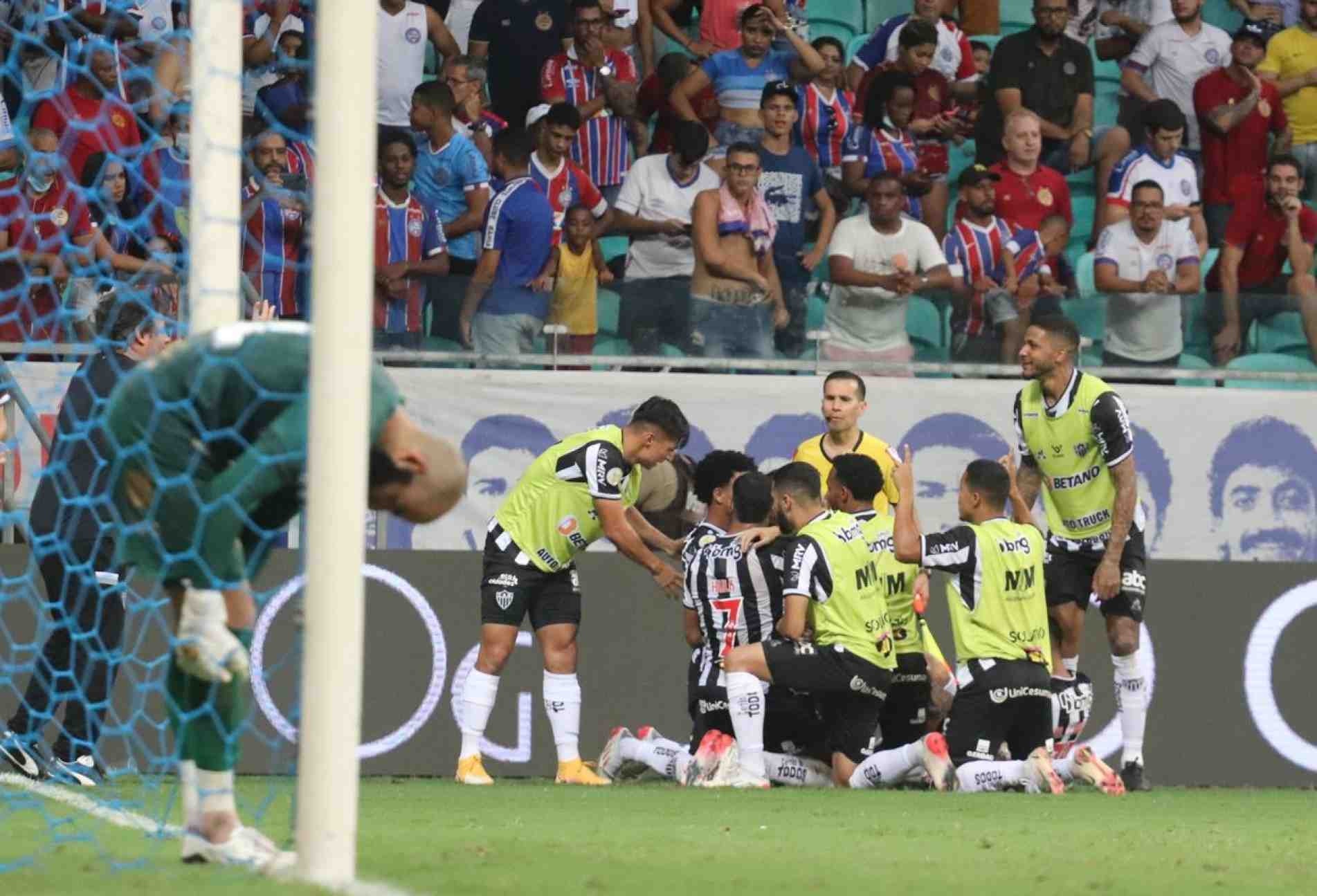 Vitória atleticana por 2 a 0 na Fonte Nova garantiu a taça com duas rodadas de antecedência.