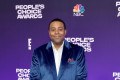 Kenan Thompson no tapete vermelho do People's Choice Awards 2021 - Getty Images