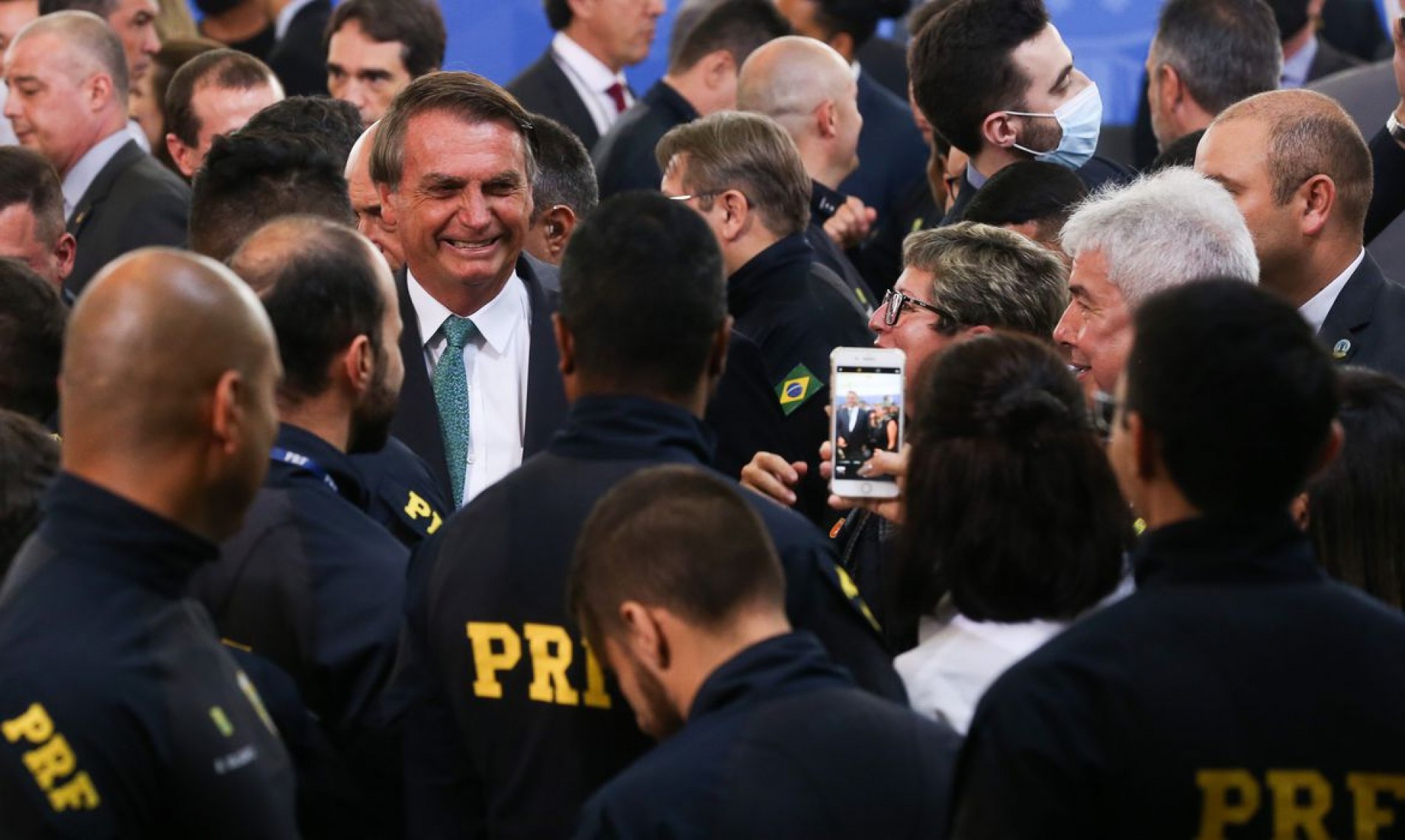 O presidente da República  Jair Bolsonaro participa da cerimônia de lançamento Operação Rodovida 2021/2022 nas rodovias federais do país, no Palácio do Planalto