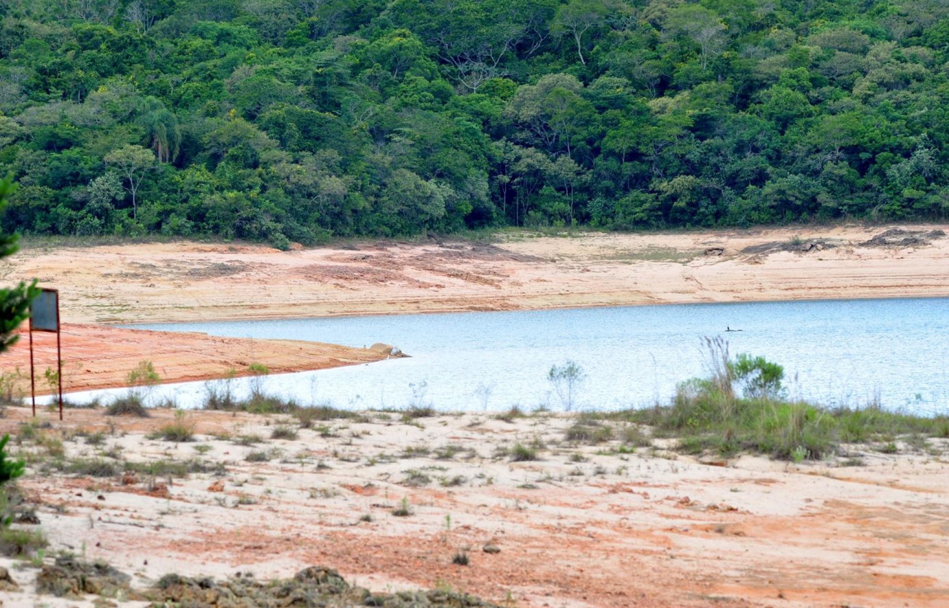 Represa de Itupararanga enfrenta a pior seca dos últimos 96 anos. Nível só esteve mais baixo em 1925.