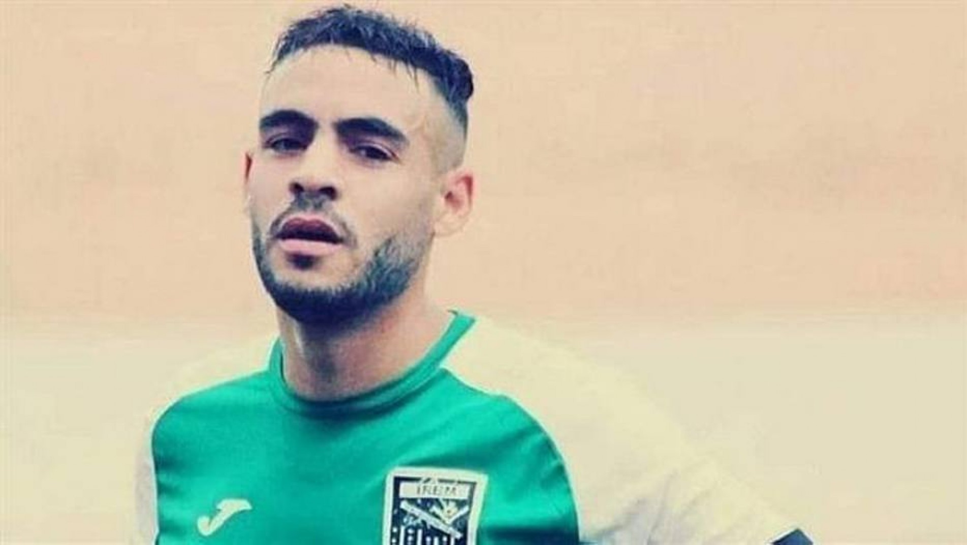 Sofiane Loukar morreu após pancada na cabeça durante partida na Argélia
