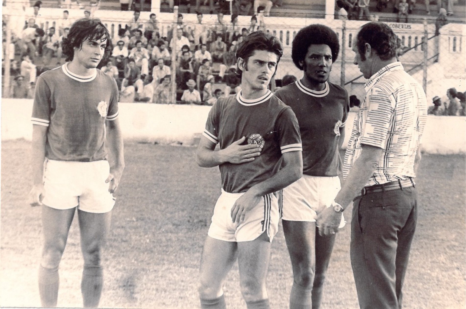 Fornecedora da seleção em cinco copas também fabricou uniformes para o São Bento na década de 1970