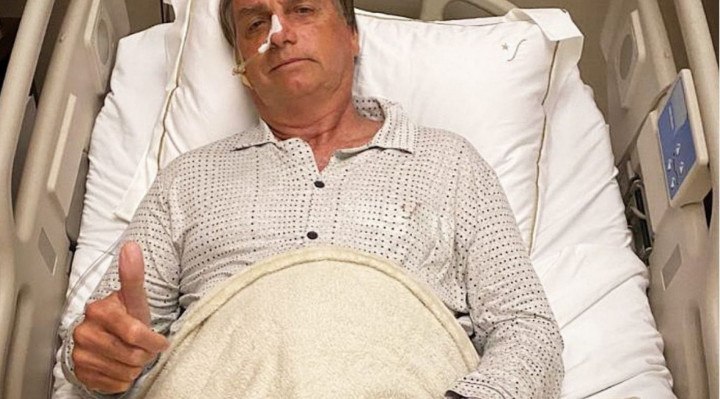O presidente Jair Bolsonaro segue internado no hospital Nova Star