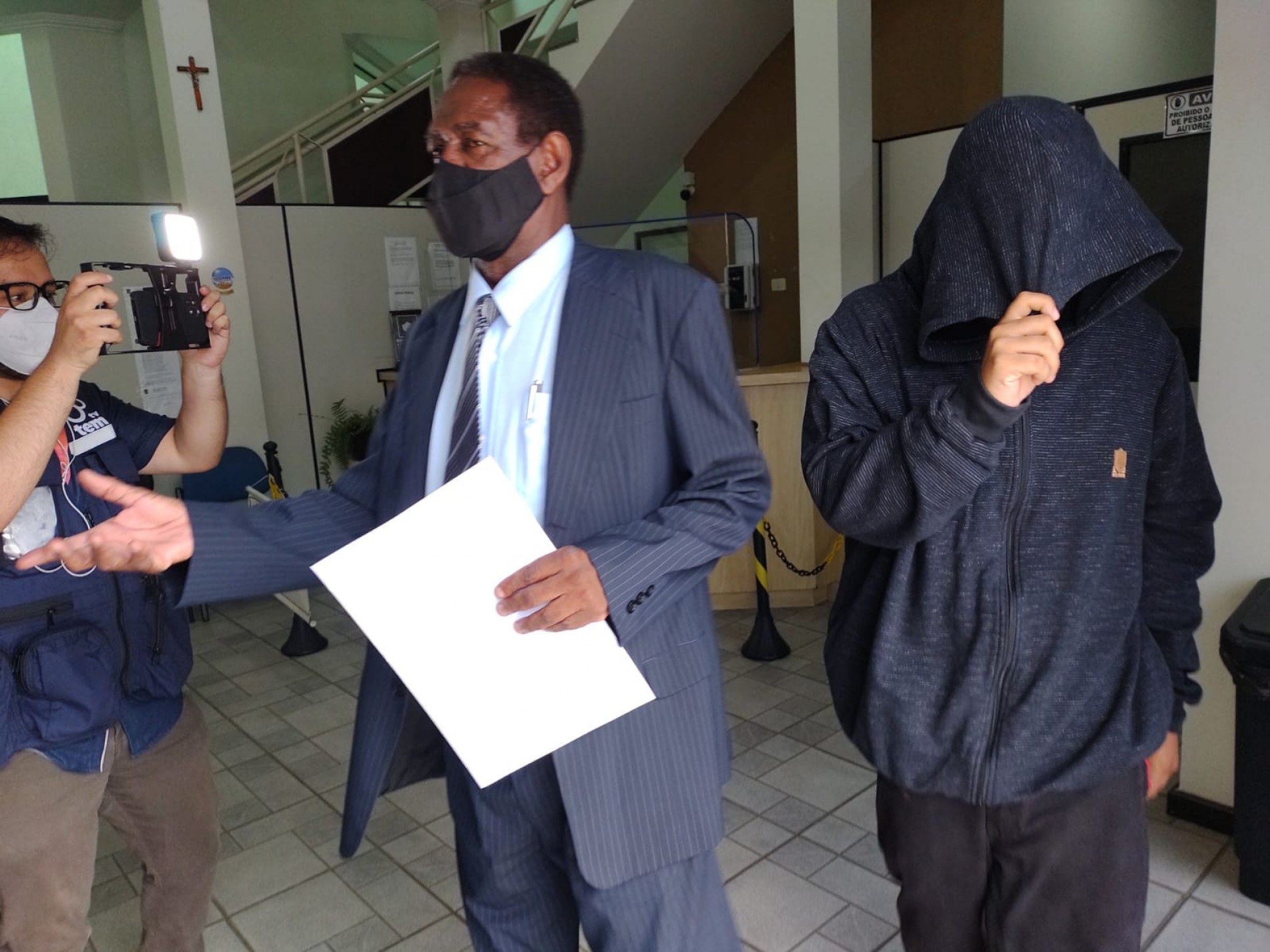 O jovem prestou depoimento no 3ª Distrito Policial de Sorocaba, ao lado do advogado