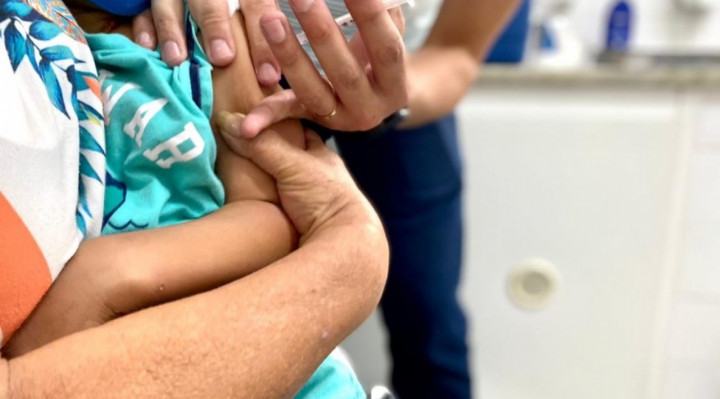 Sorocaba d&aacute; continuidade, nesta semana, &agrave;s campanhas de vacina&ccedil;&atilde;o contra a Covid-19, gripe e sarampo 