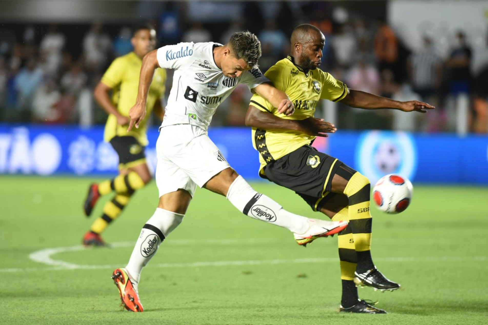 Peixe abriu o placar, mas cedeu empate ao São Bernardo.