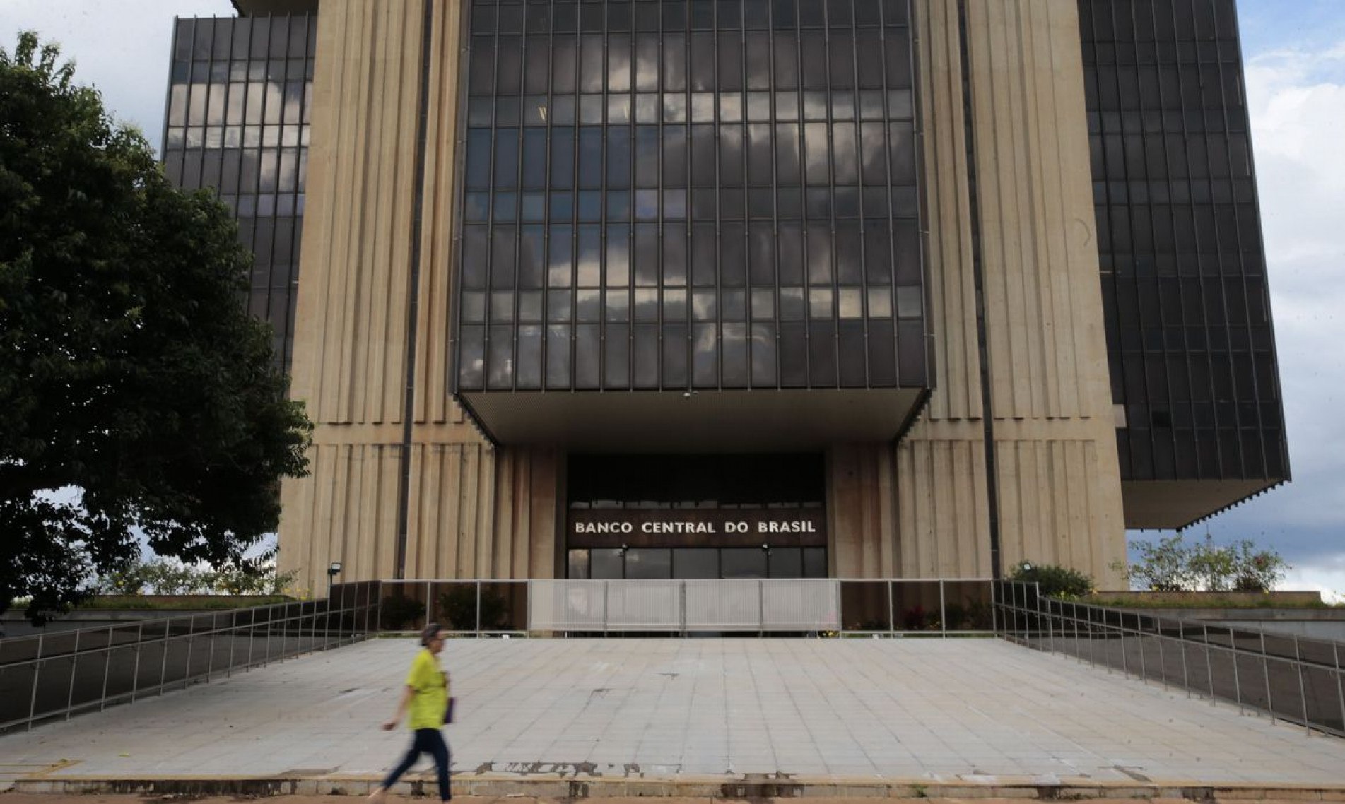 Edifício-sede do Banco Central no Setor Bancário Norte, em lote doado pela Prefeitura de Brasília, em outubro de 1967.