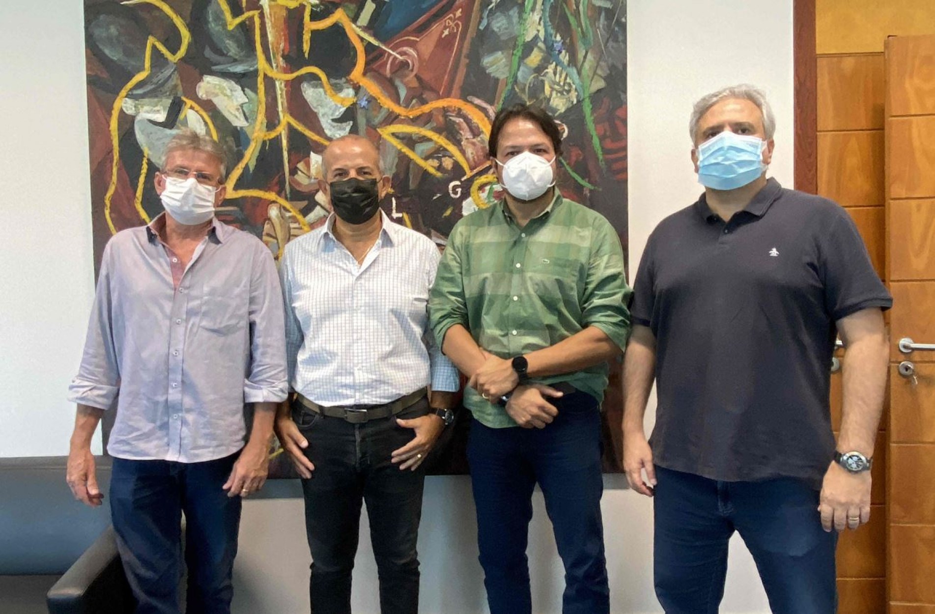 Hélio Sola Aro, César Ferraz dos Santos, o prefeito Dr. Quevedo e Marco Aurélio Dottore.