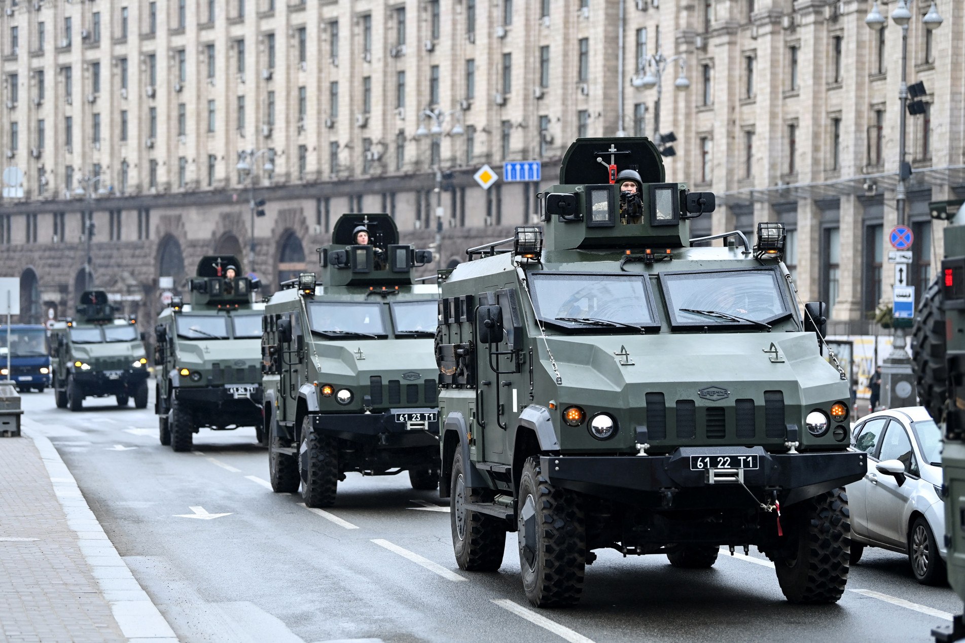  Veículos militares na Ucrânia    