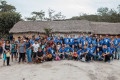 Voluntários em comunidade em Maricá - RJ, uma das atendidas pelo projeto. - DIVULGAÇÃO