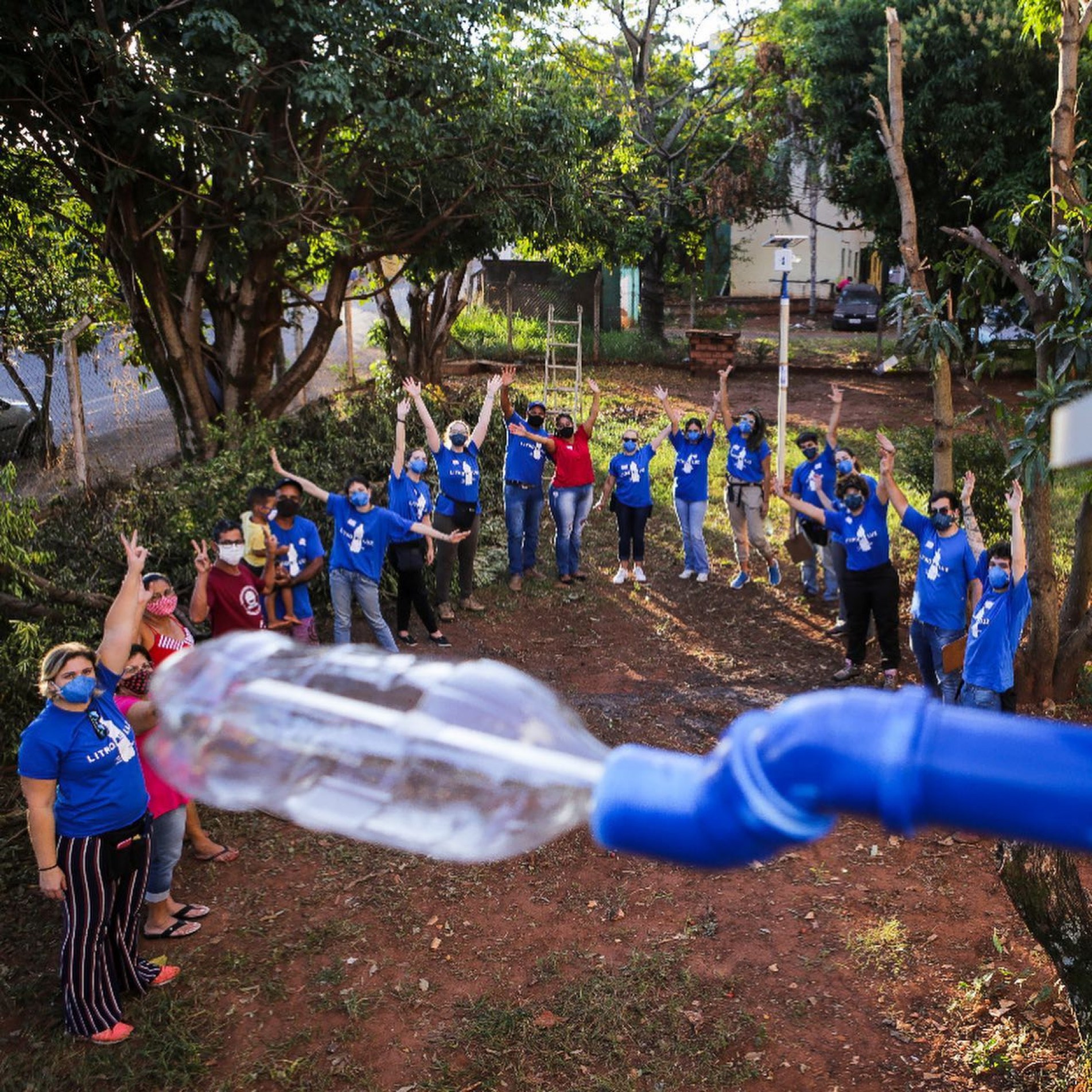 Desde 2014, iniciativa instalou 3 mil sistemas de iluminação e atendeu mais de 120 comunidades.