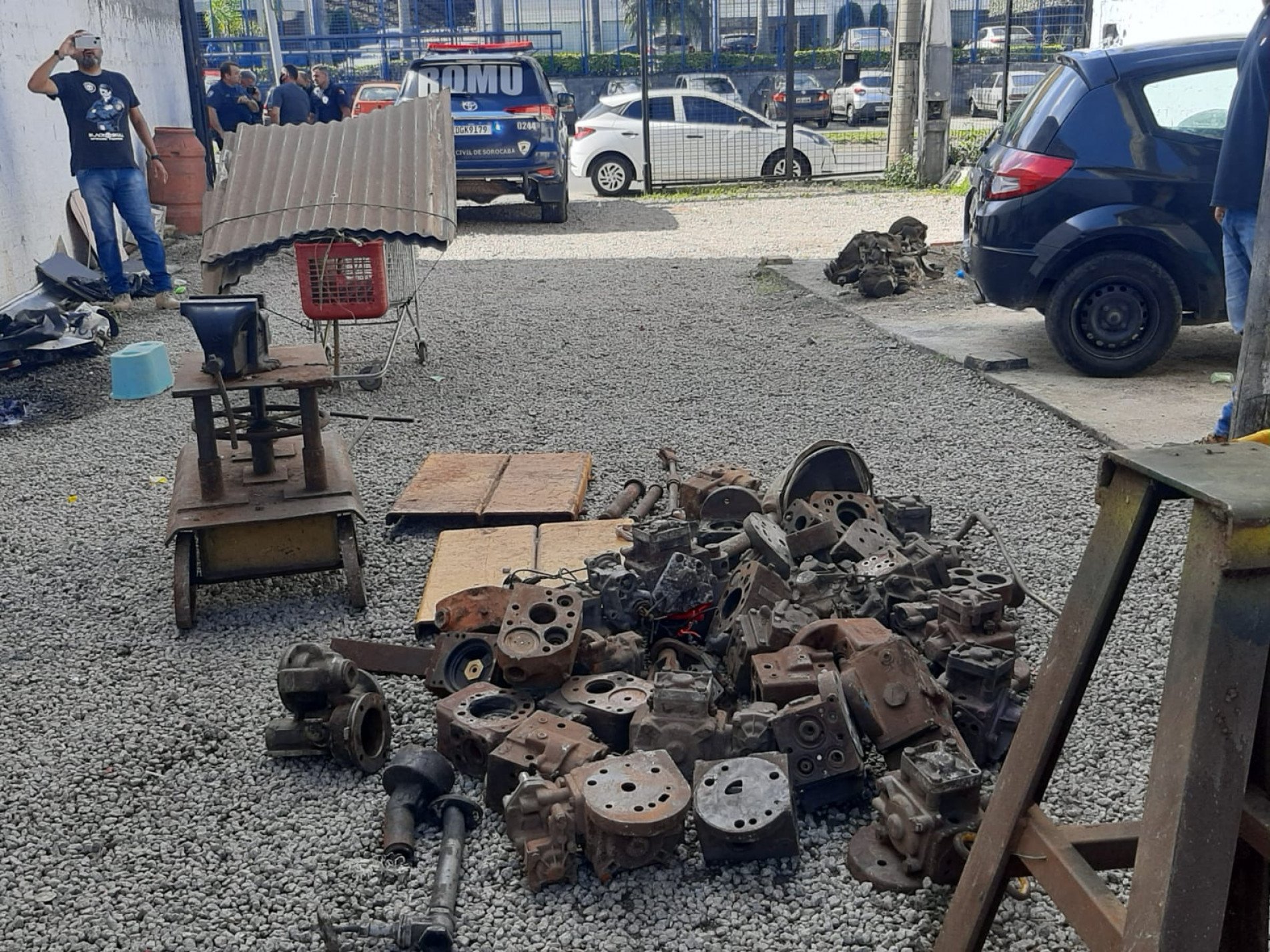 Materiais furtados de dentro da área ferroviária foram recuperados