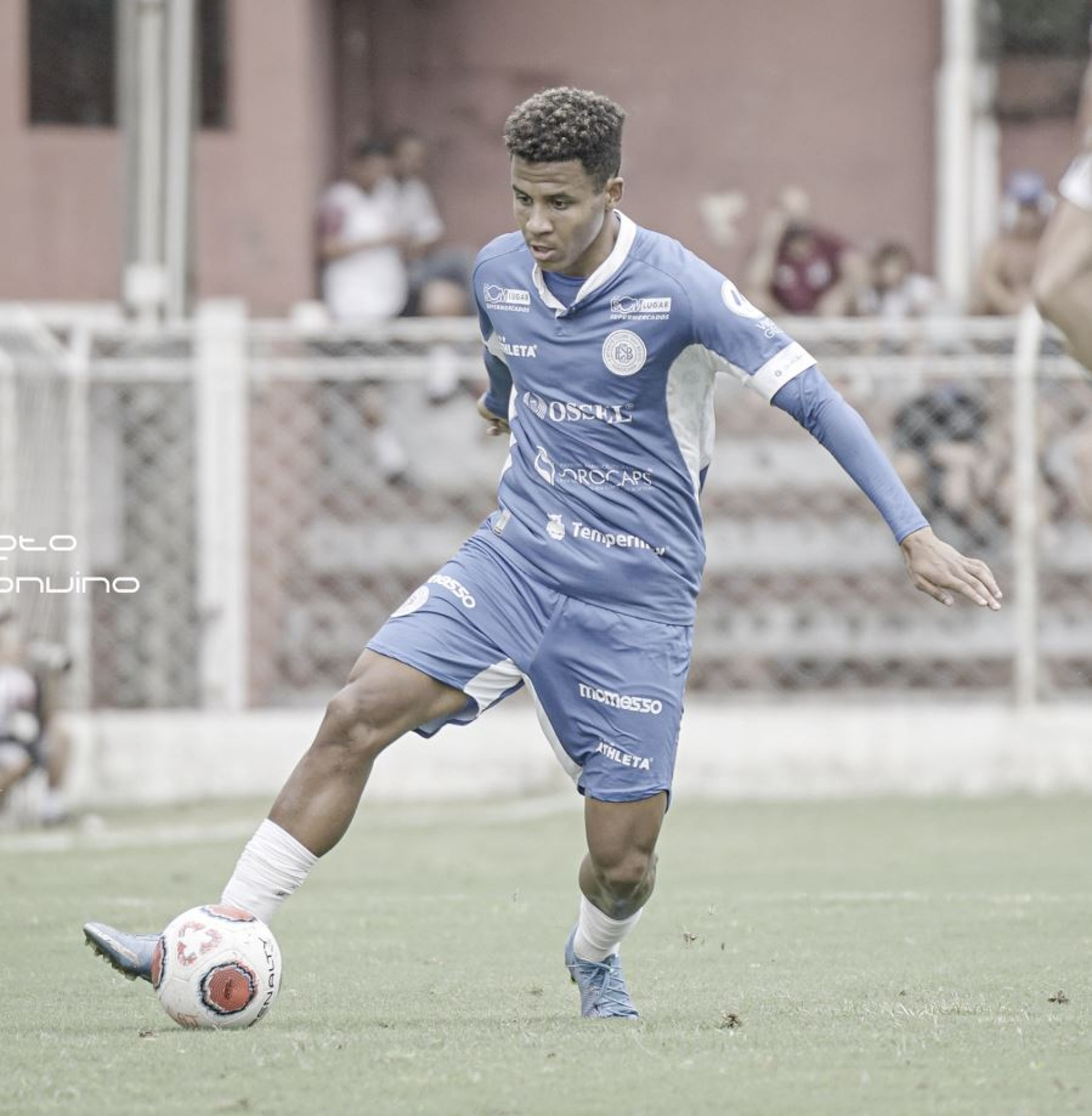 O volante Lucas Lima.