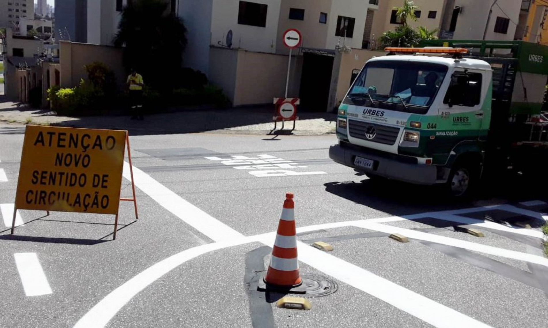 Semob muda sentido de trânsito em rua no Campolim