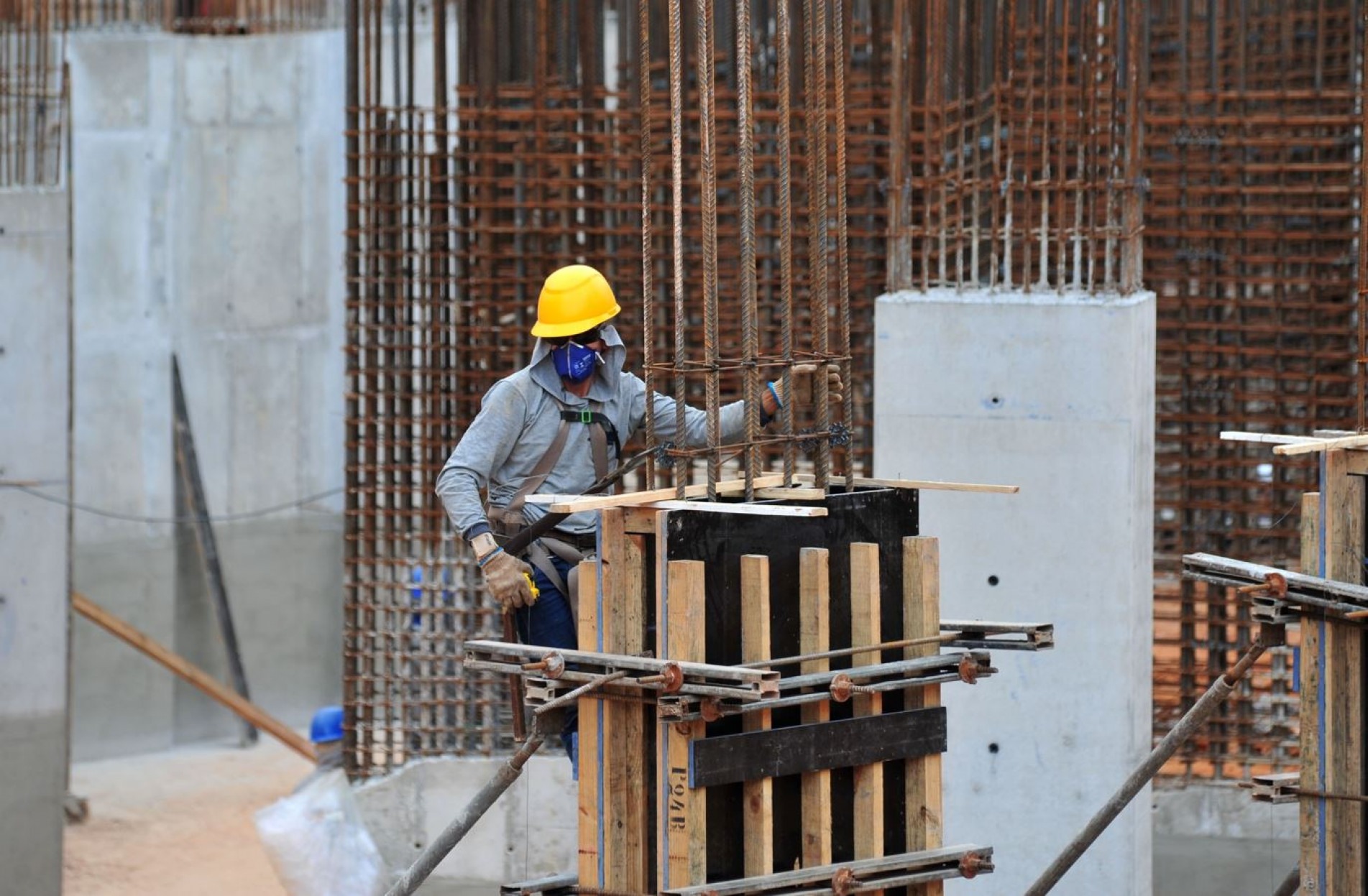 Confiança da Construção sobe em abril ao maior nível desde janeiro de 2014