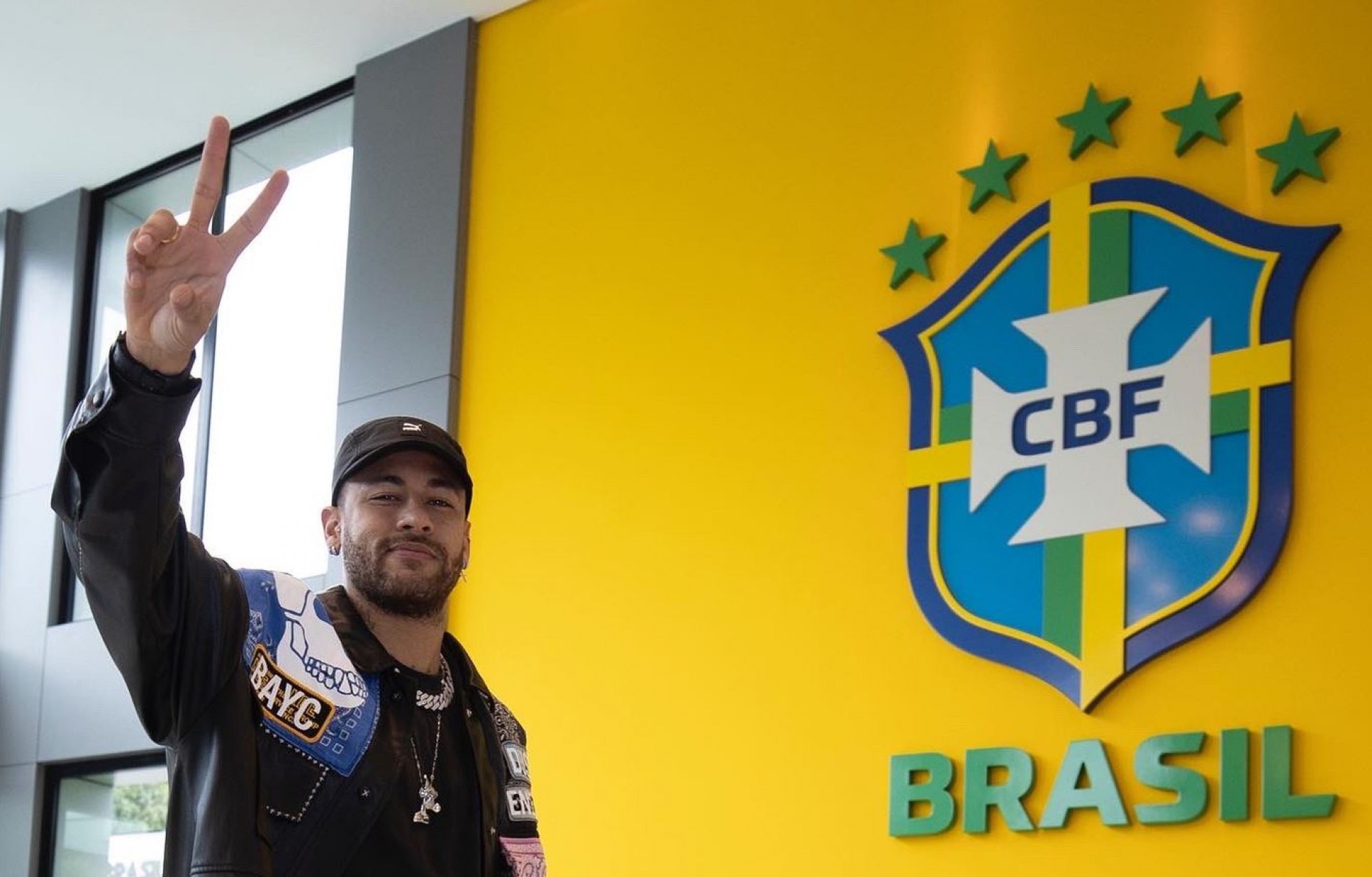 Atacante busca esquecer má fase que vive no PSG.