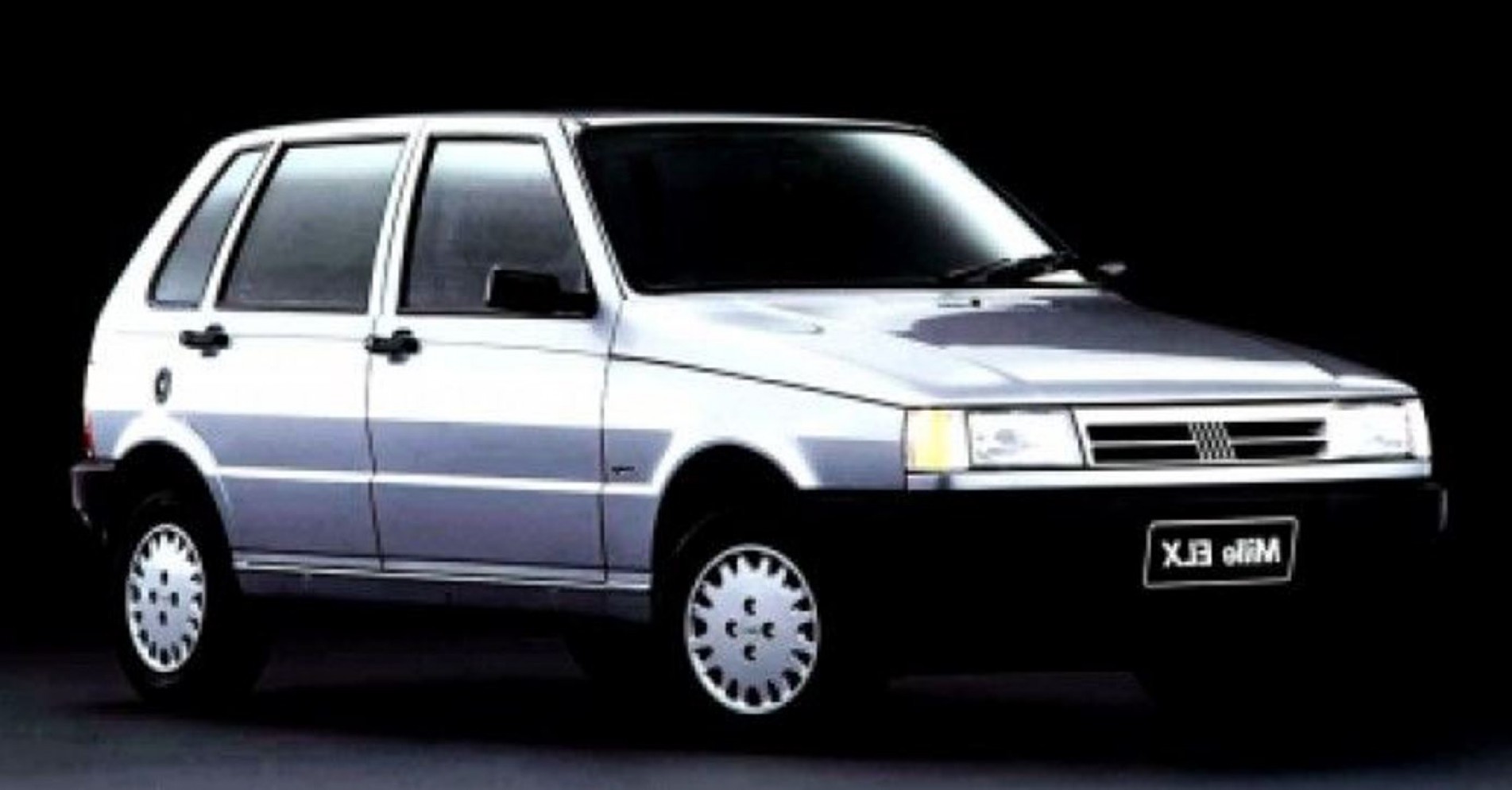 O Uno Mille de 1995: carro popular a R$ 12 mil.