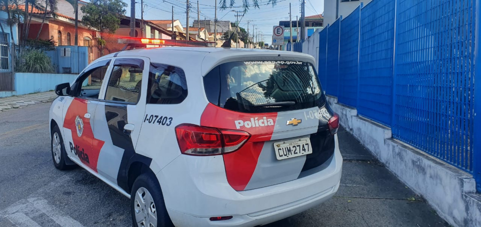 Ela permaneceu à disposição da Justiça