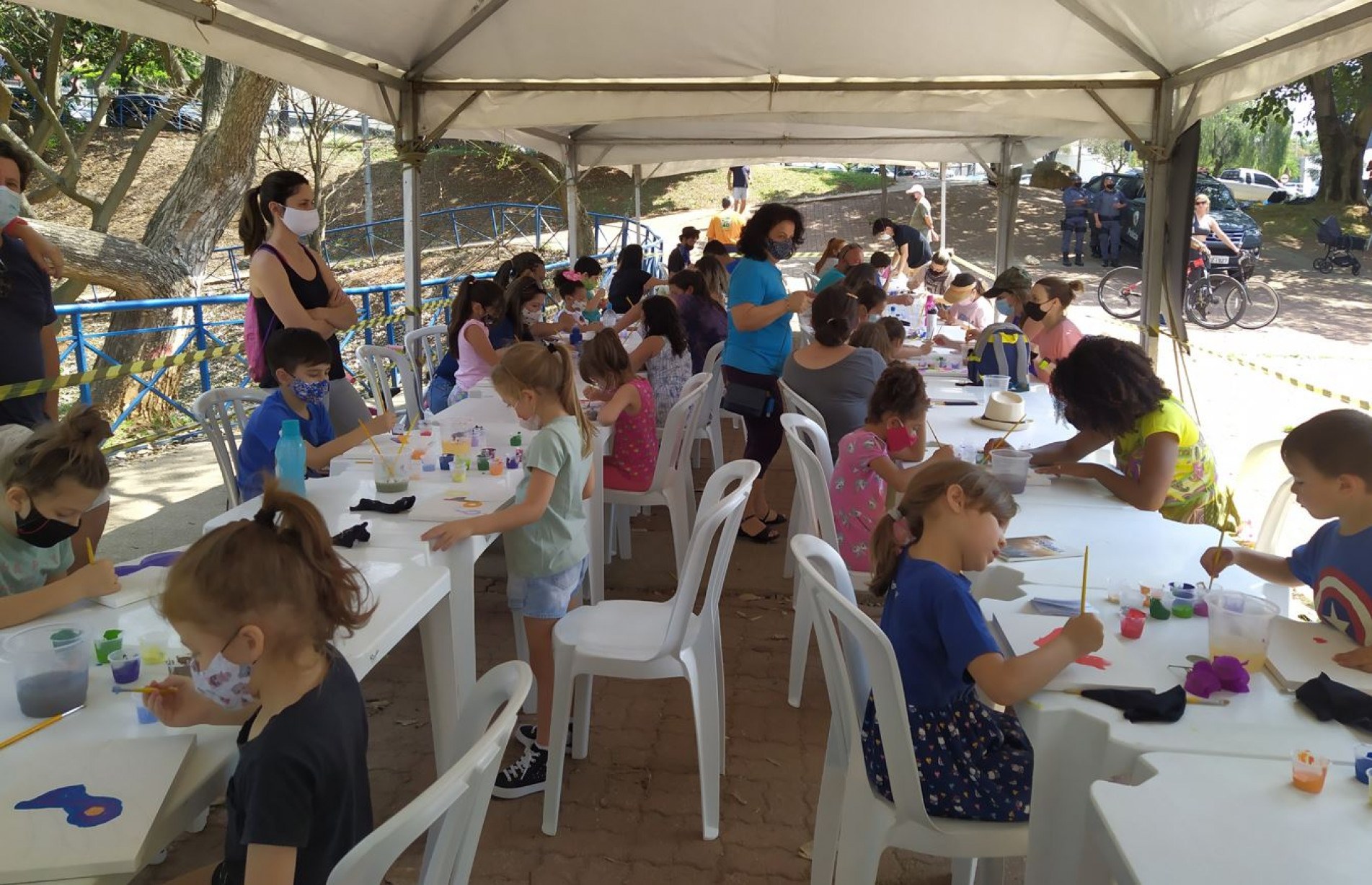 Apresentação musical e oficinas de pintura serão realizadas no sábado.