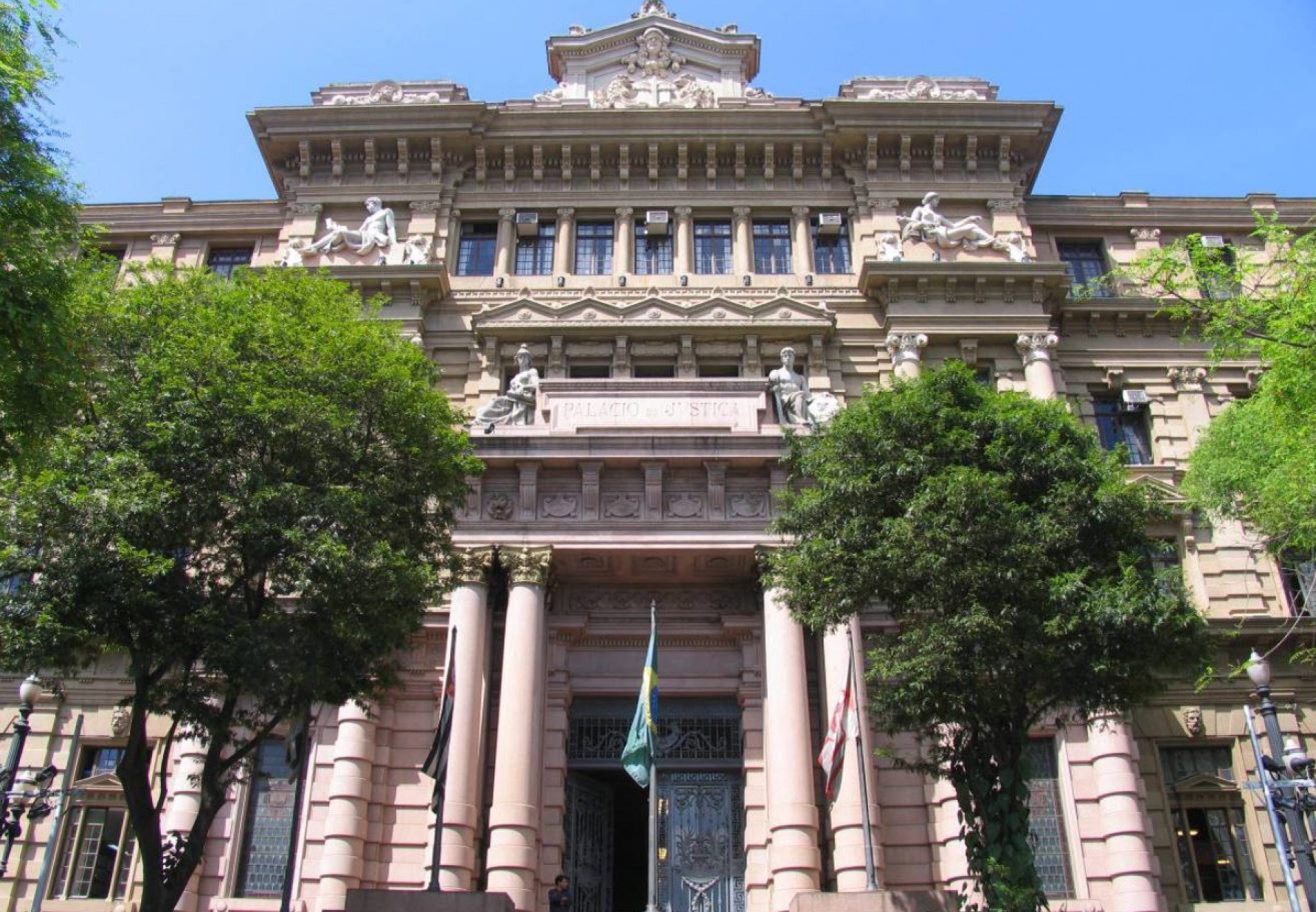 O Palácio de Justiça é a sede do Tribunal de Justiça do Estado de São Paulo.