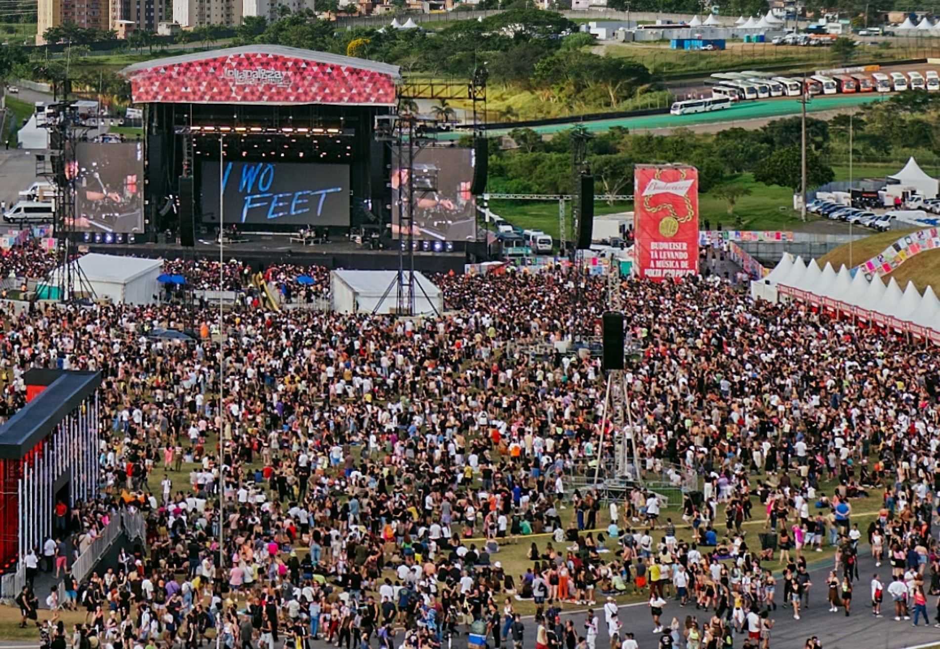 O ministro Raul Araújo arquivou a ação que proibia manifestações político-eleitorais no Lollapalooza