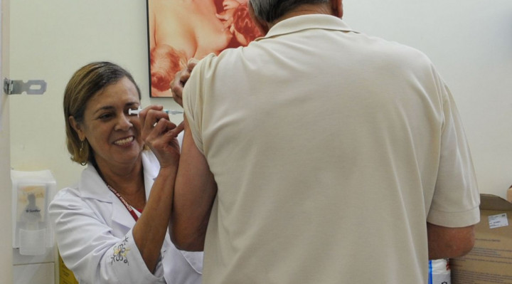O Minist&eacute;rio da Sa&uacute;de espera vacinar cerca de 76,5 milh&otilde;es de pessoas contra a gripe at&eacute; o dia 3 de junho