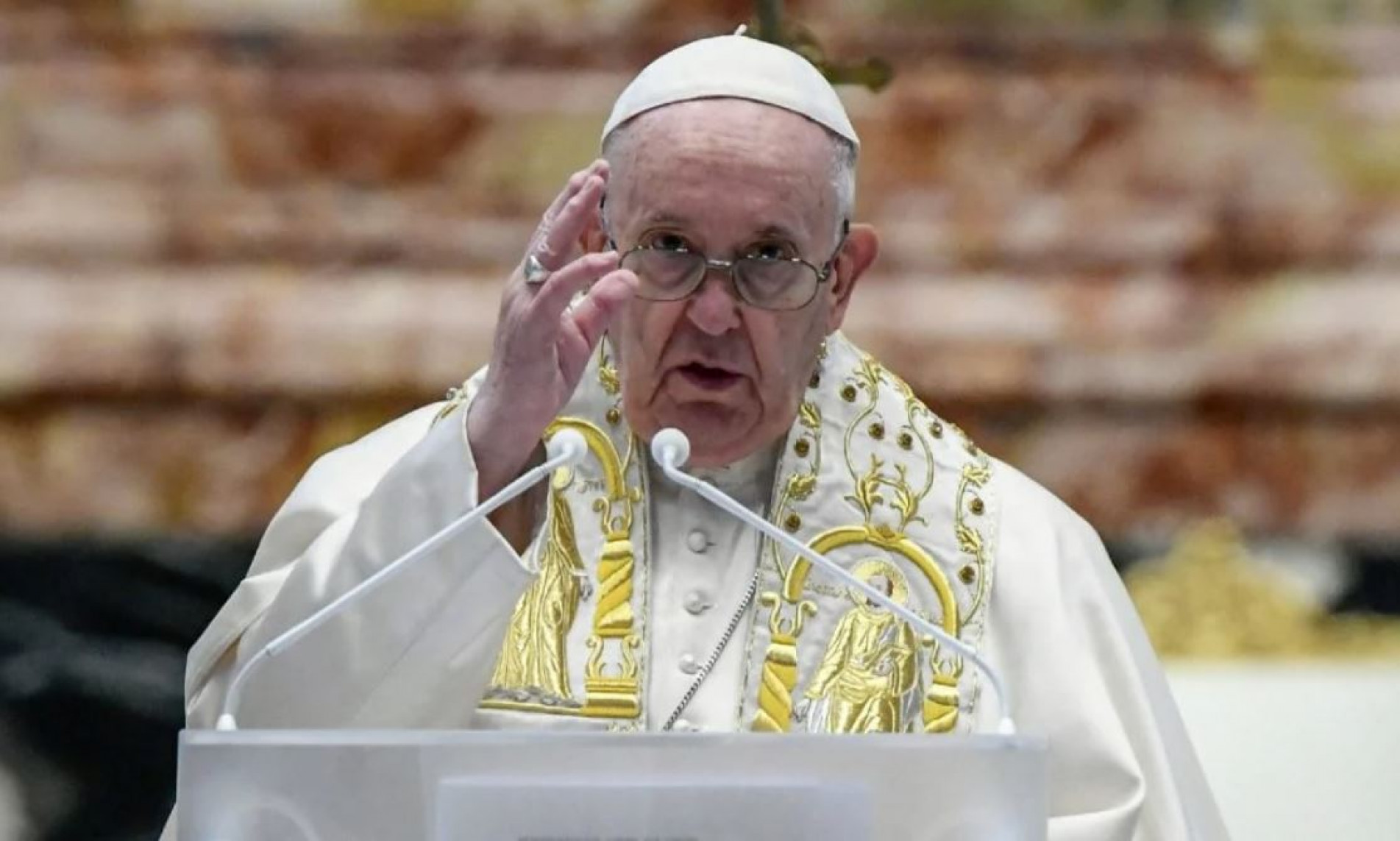O papa Francisco viajará ao Canadá para pedir desculpas pelos abusos cometidos contra indígenas em internatos católicos 