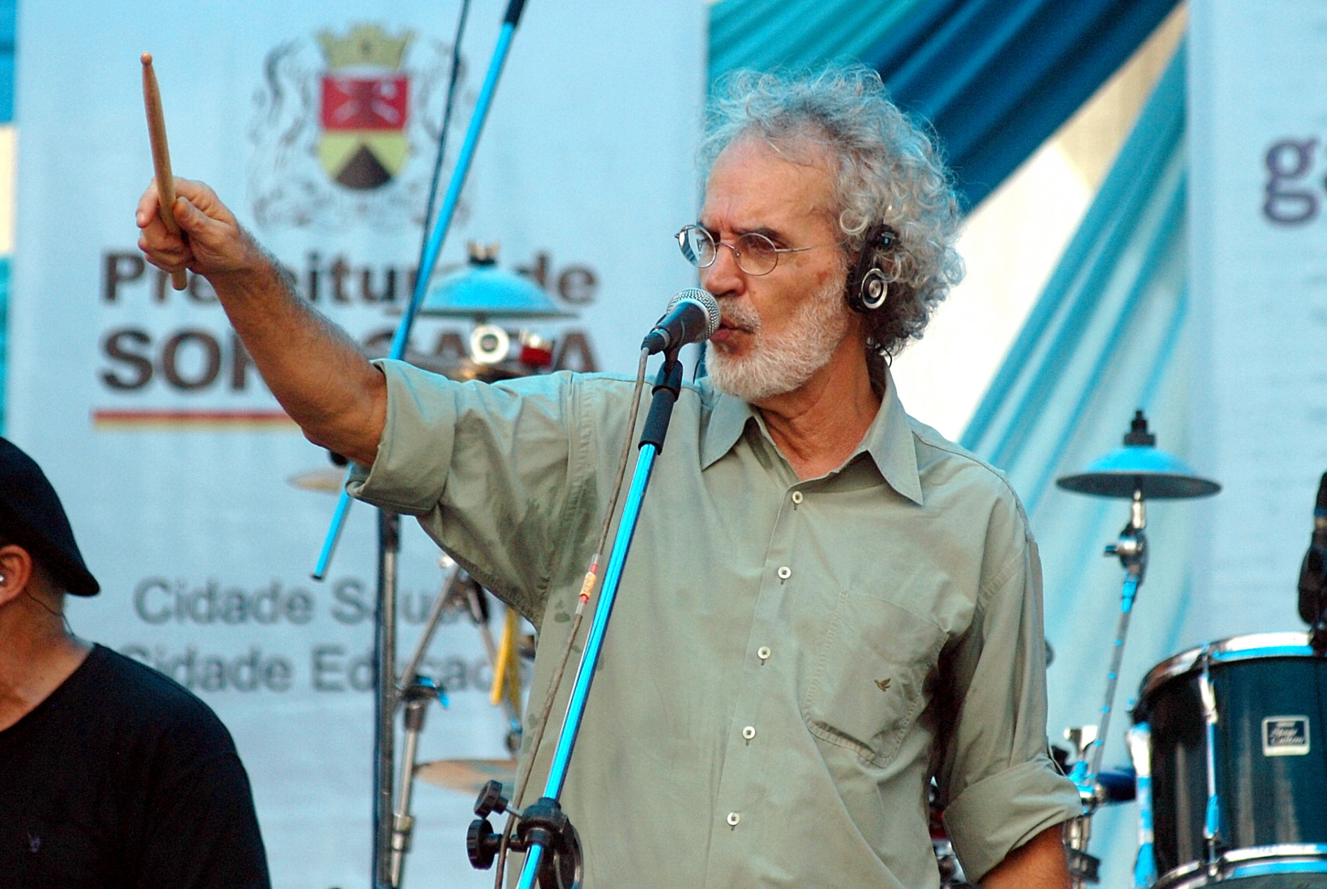 Cantor e compositor Renato Teixeira é autor de diversos sucessos sertanejos.