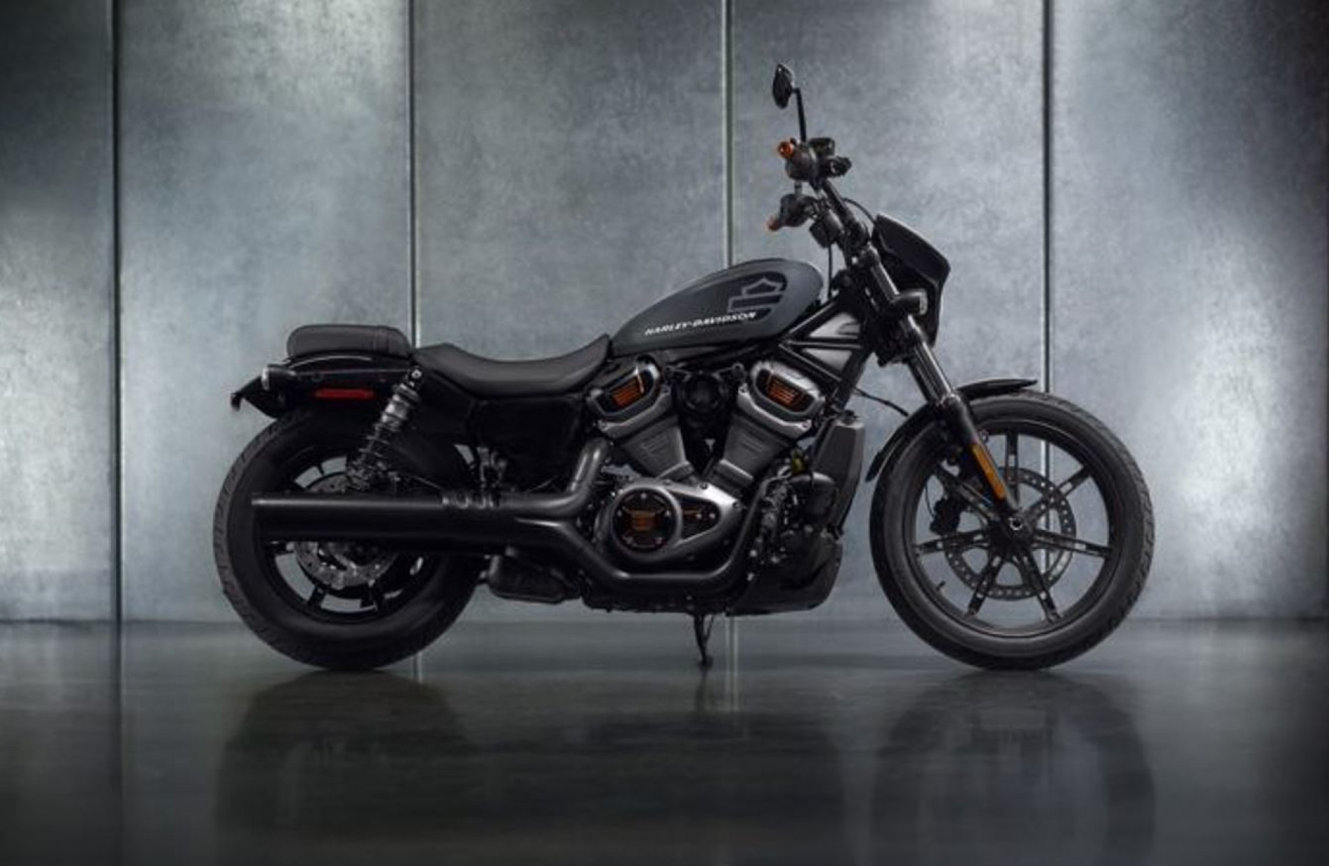 O V2 da Nightster é uma variação do Revolution Max.