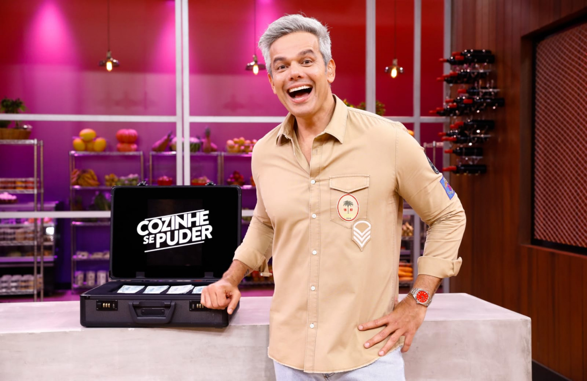 Otaviano Costa comanda reality show.