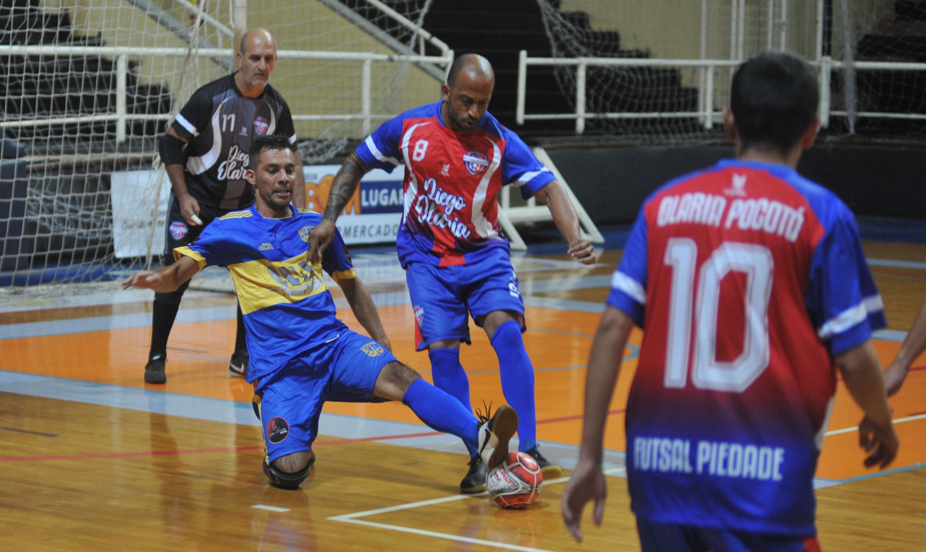 Amigos da Vila fizeram 5 a 0 no Olaria Pocotó Futsal.