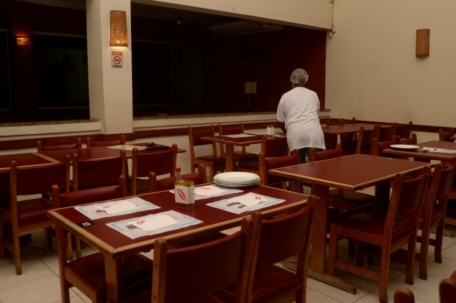 Restaurantes se preparam para receber m&atilde;es e filhos.