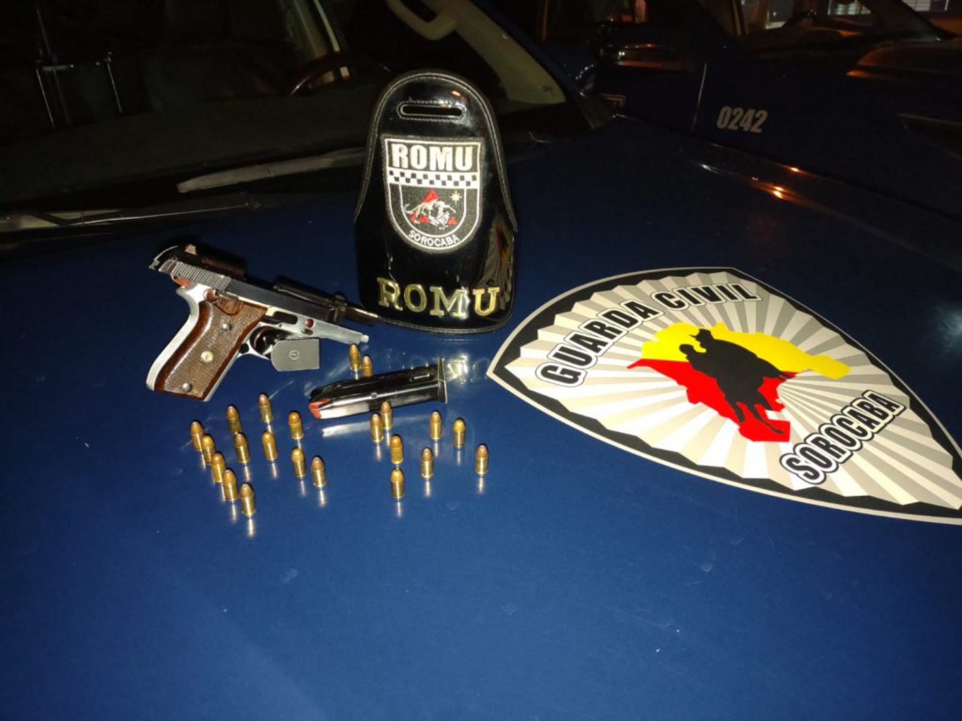 Homem é preso por porte ilegal de arma na Vila Colorau