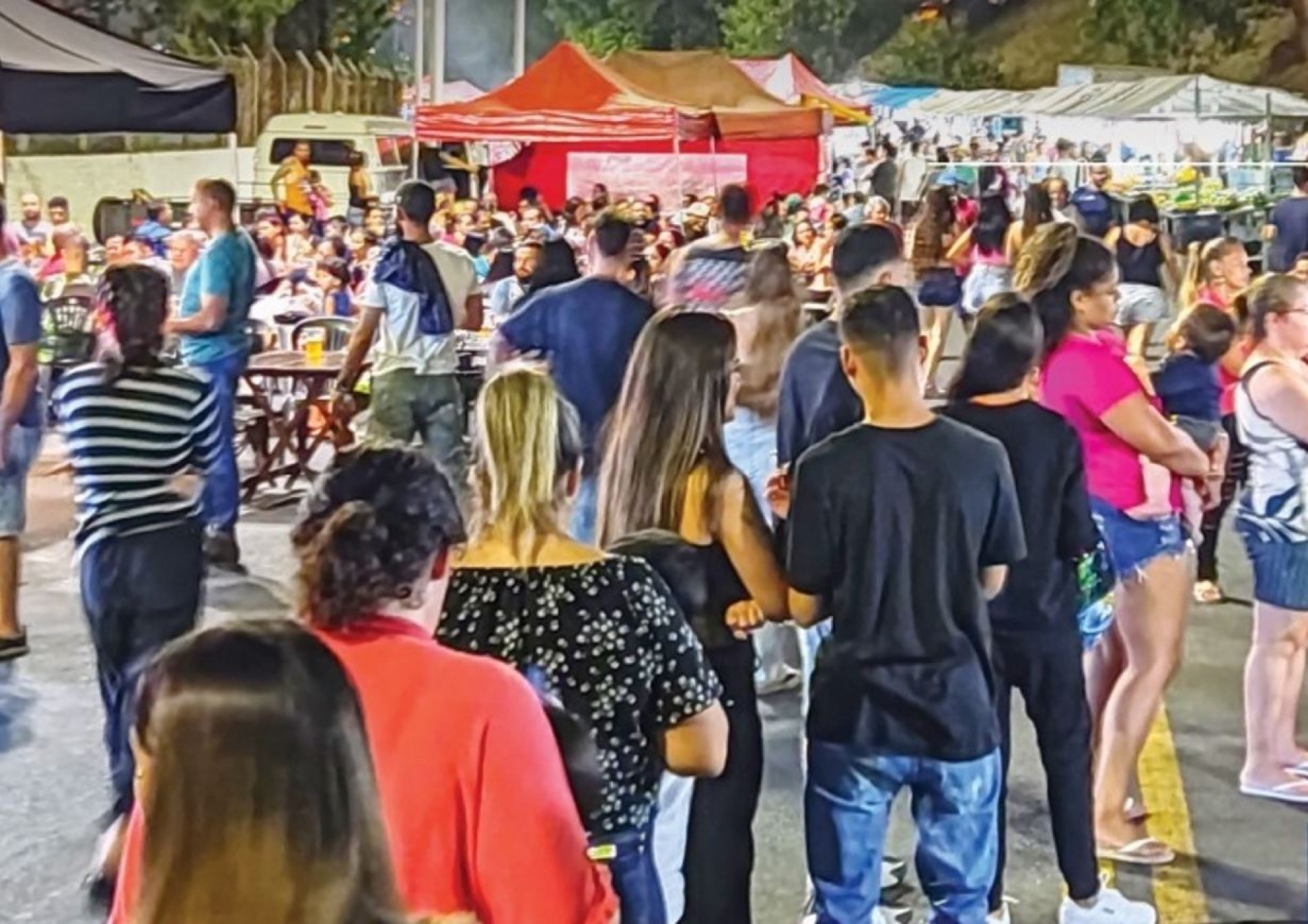 Prática que usa a leitura como apoio ao 
autoconhecimento e ao bem-estar emocional é tema do 
encontro desta terça-feira na Praça de Eventos Lecy de Campos