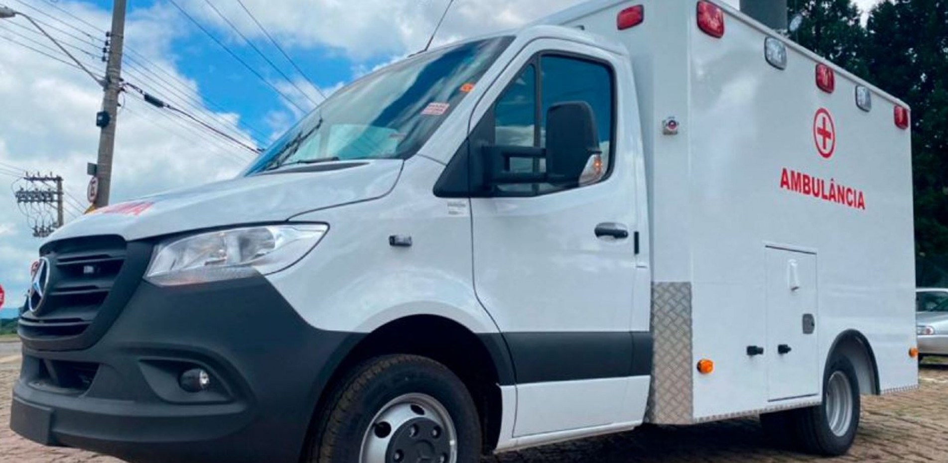 Empresa monta ambulâncias, viaturas policiais e de bombeiros.