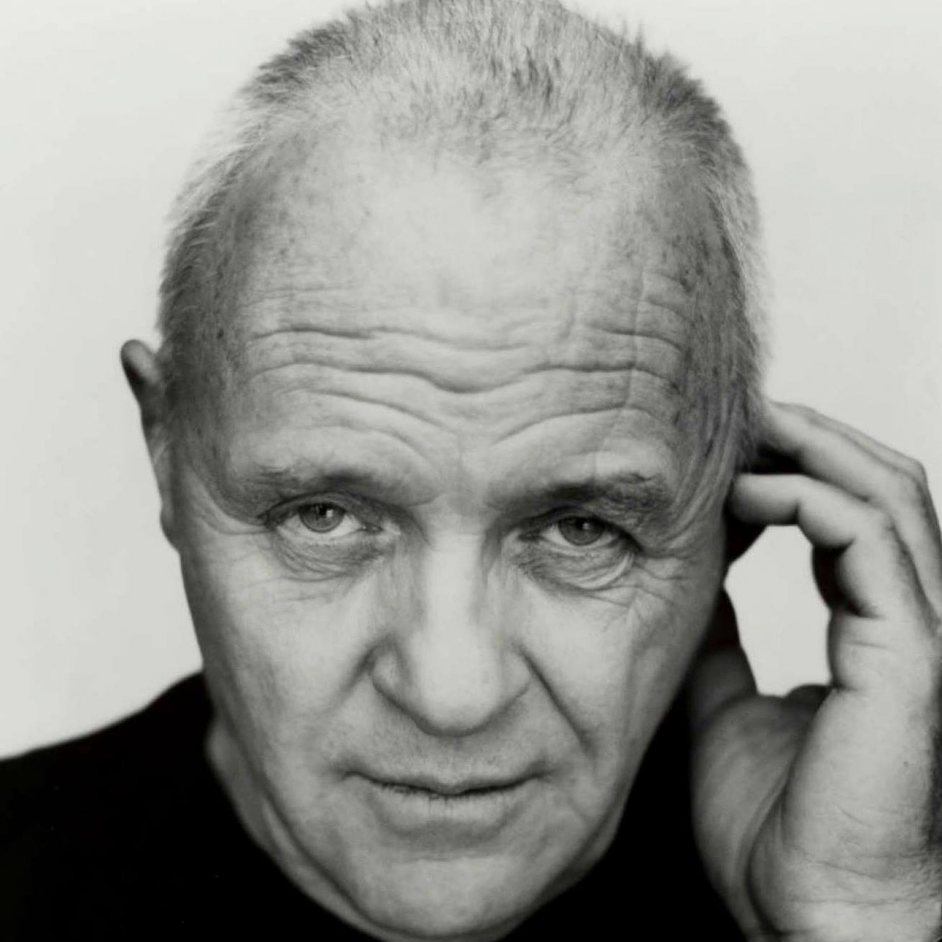 Anthony Hopkins irá interpretar Sigmund Freud nos cinemas
