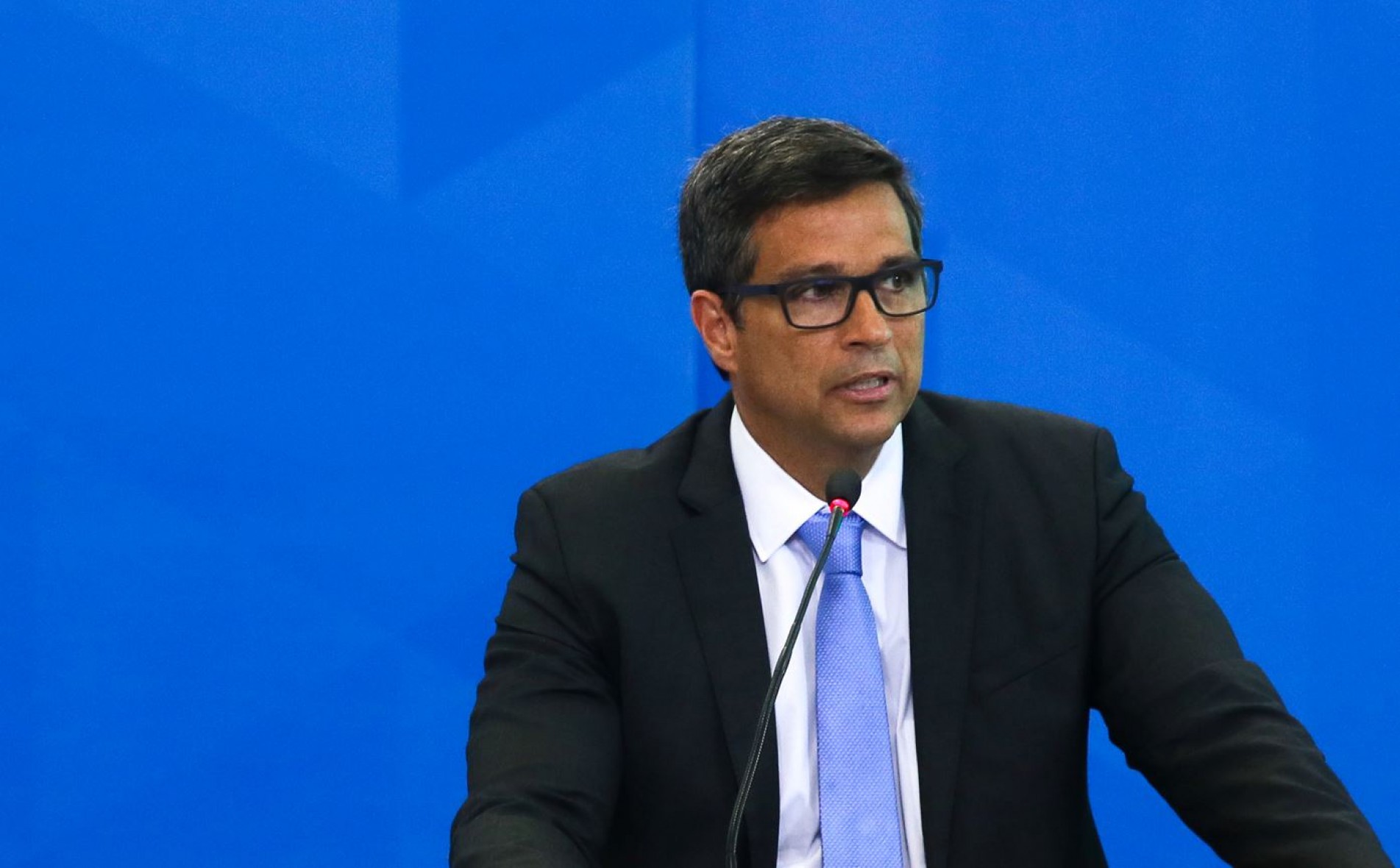 Presidente do BC disse que infla&ccedil;&atilde;o deve convergir para meta.