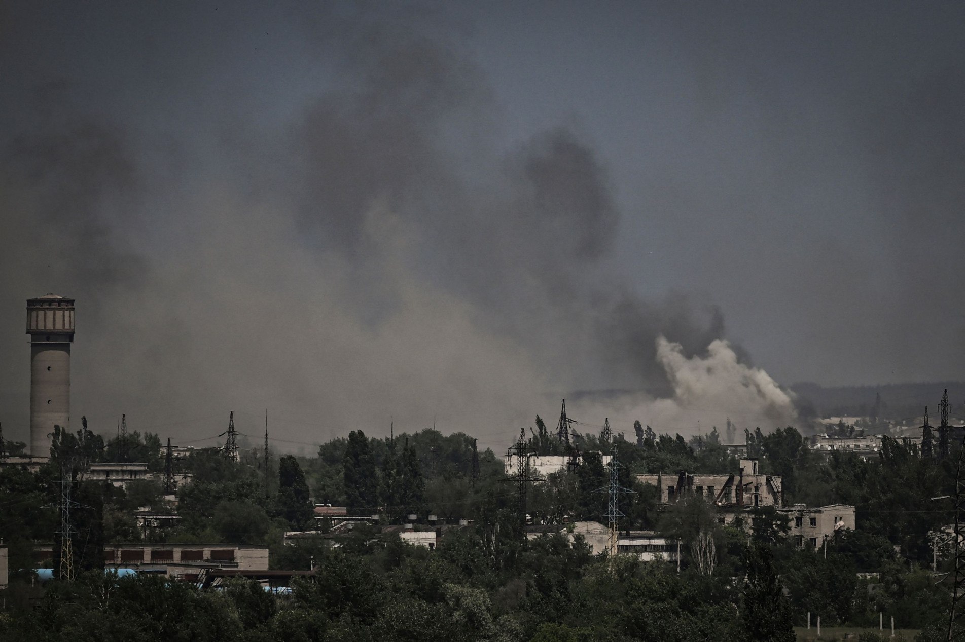 Bombardeada, Severodonetsk está 80% ocupada pelos russos.