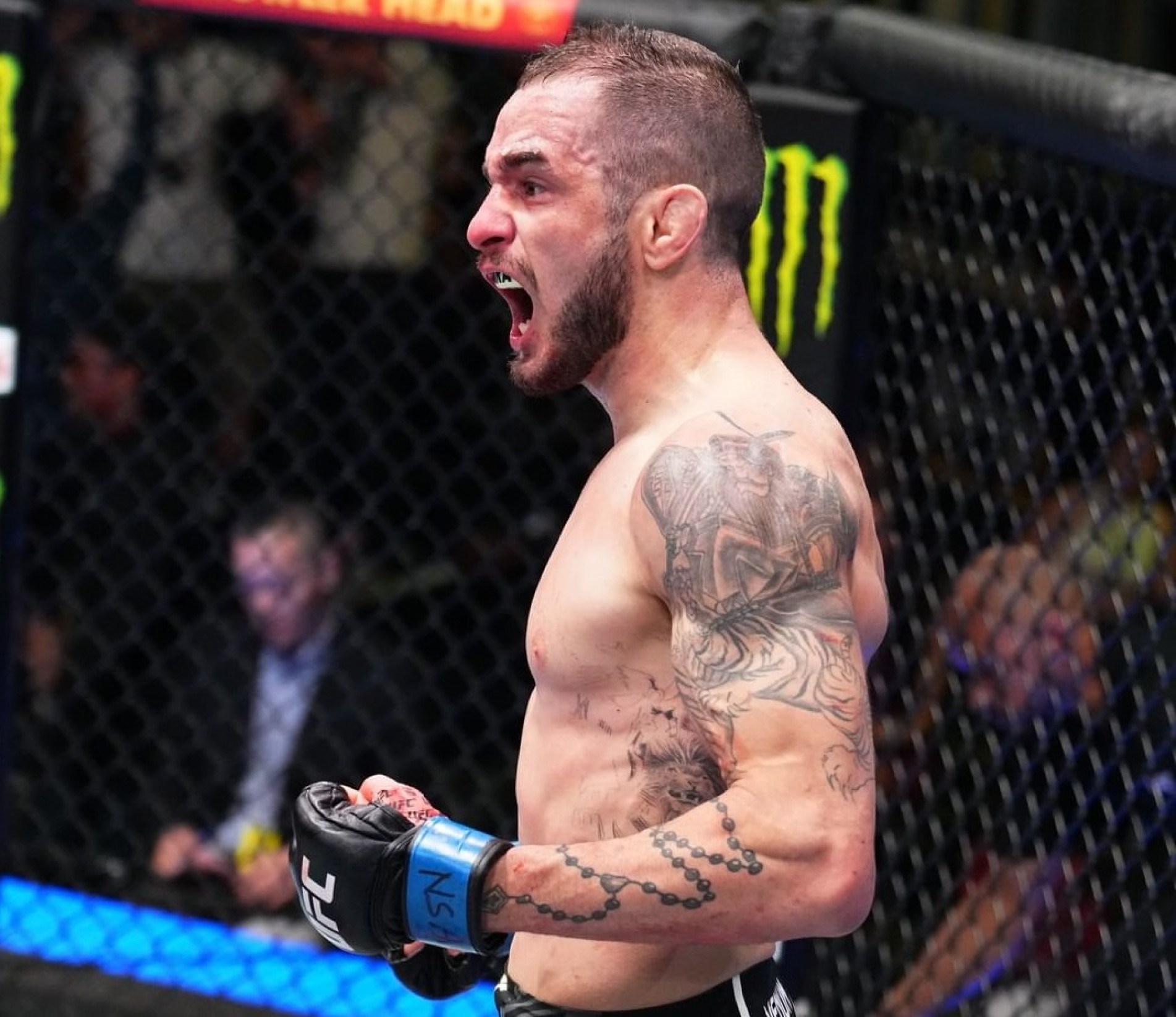 Lucas Almeida estreou no UFC com vitória 
