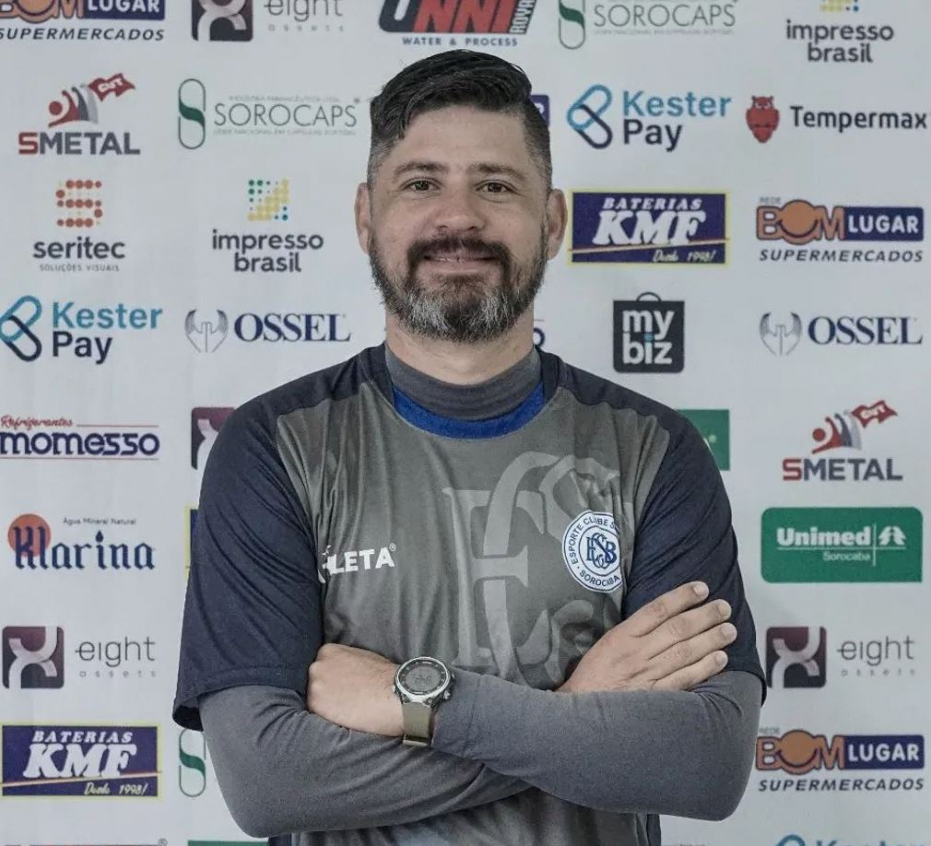 Felipe Jorge voltou.