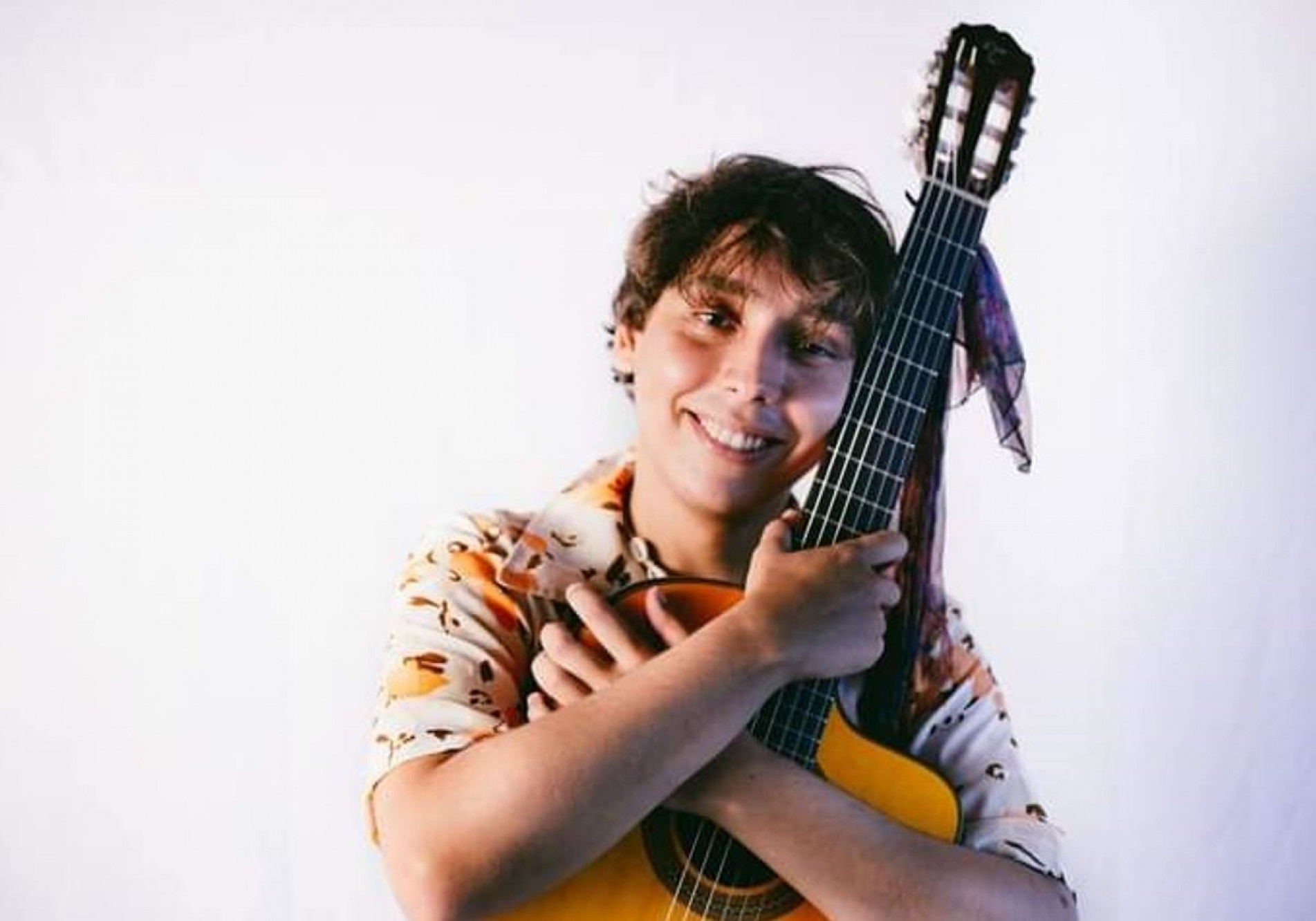 Cantor sorocabano, Khalil Magno, estreia projeto 