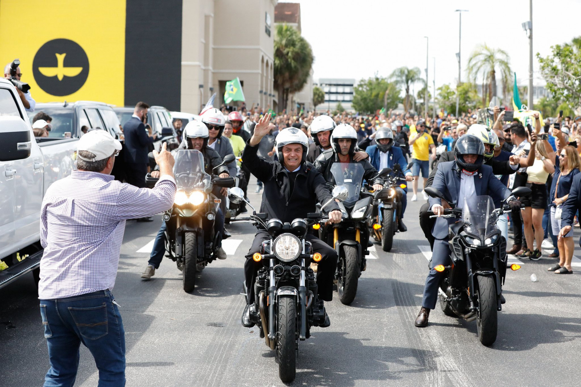 Presidente participou de motociata com apoiadores em Orlando, nos Estados Unidos.