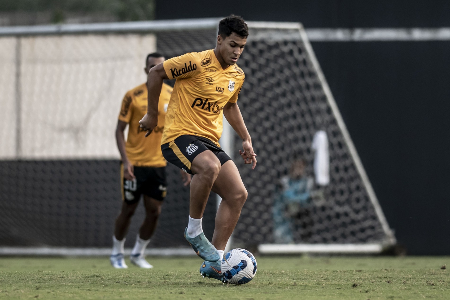 Marcos Leonardo volta hoje.
