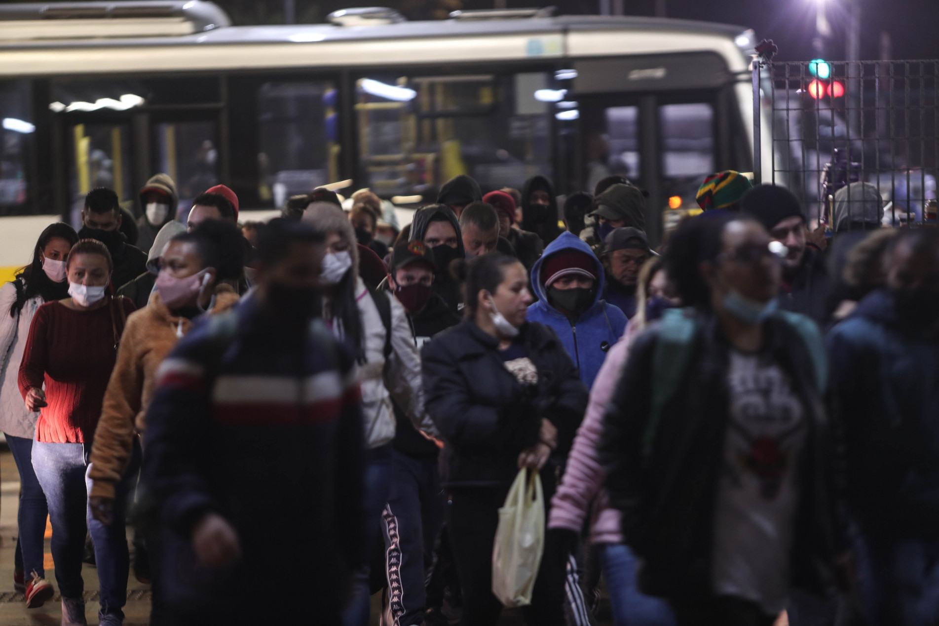 A greve dos motoristas e cobradores de ônibus de São Paulo deve durar 24 horas 