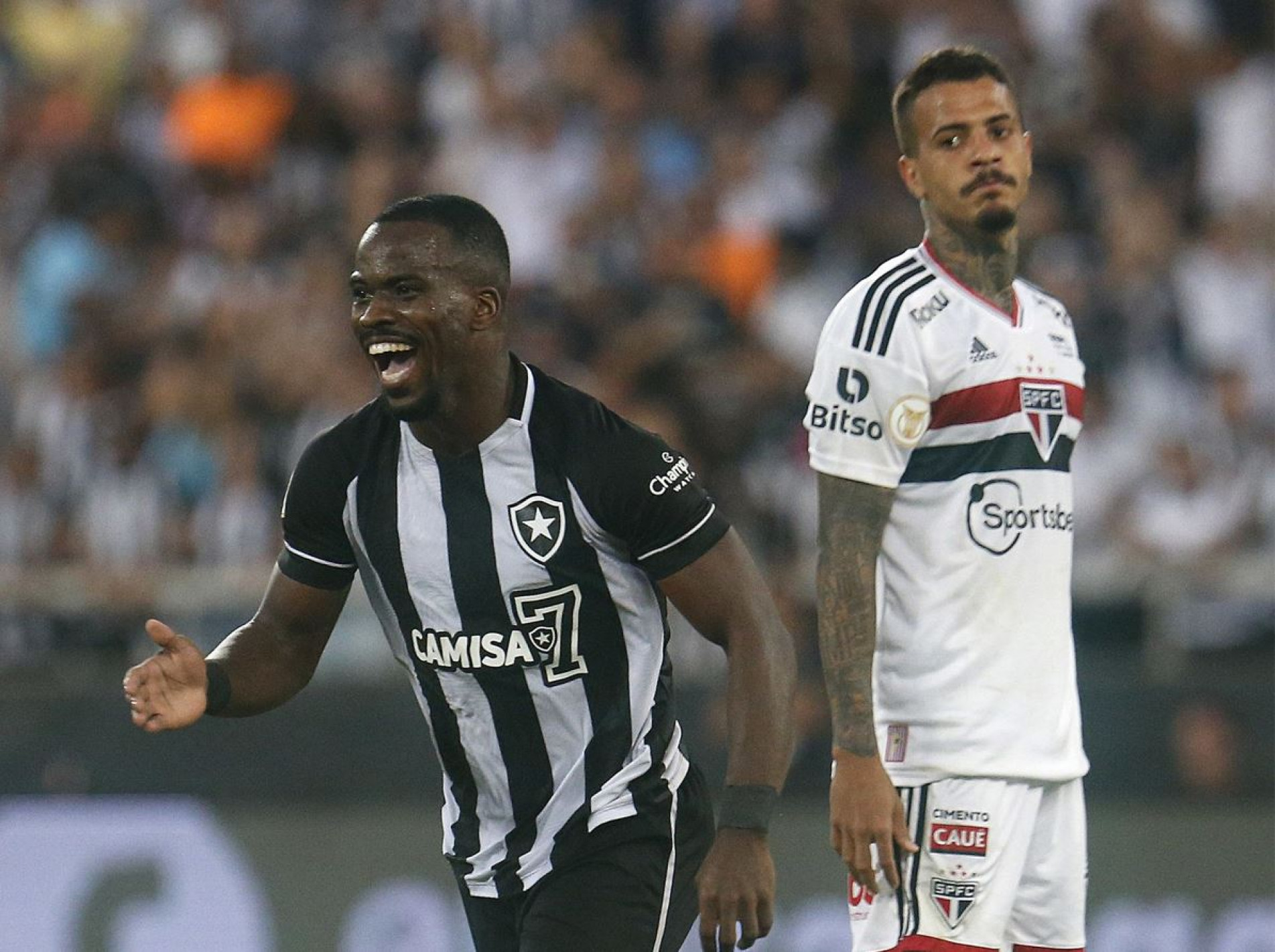 Kayque fez o gol da vitória botafoguense no Engenhão.