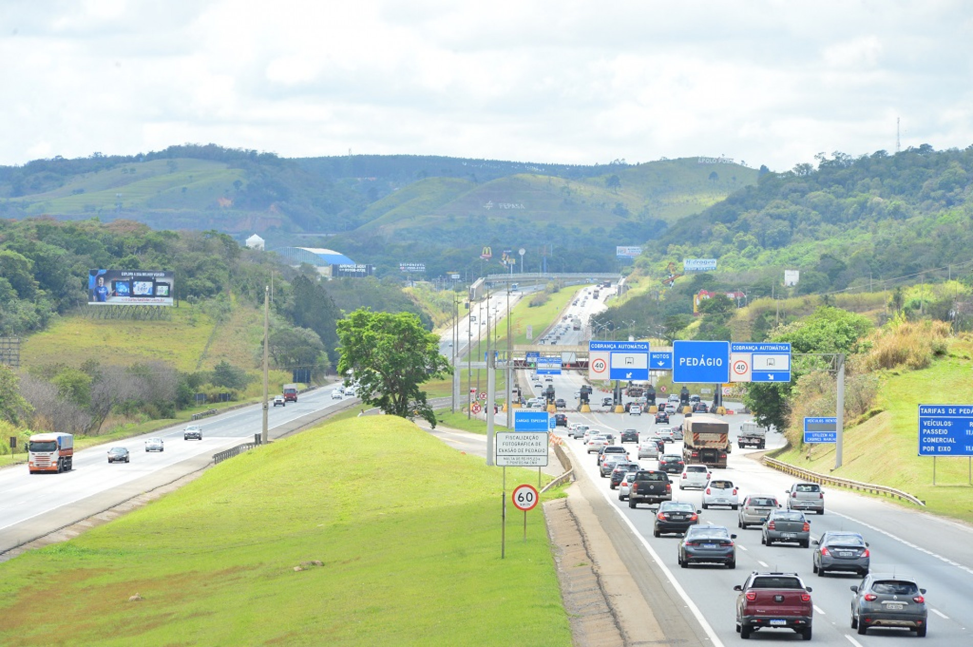 Informações sobre as condições de tráfego podem ser conferidas nos site www.viaoeste.com.br 