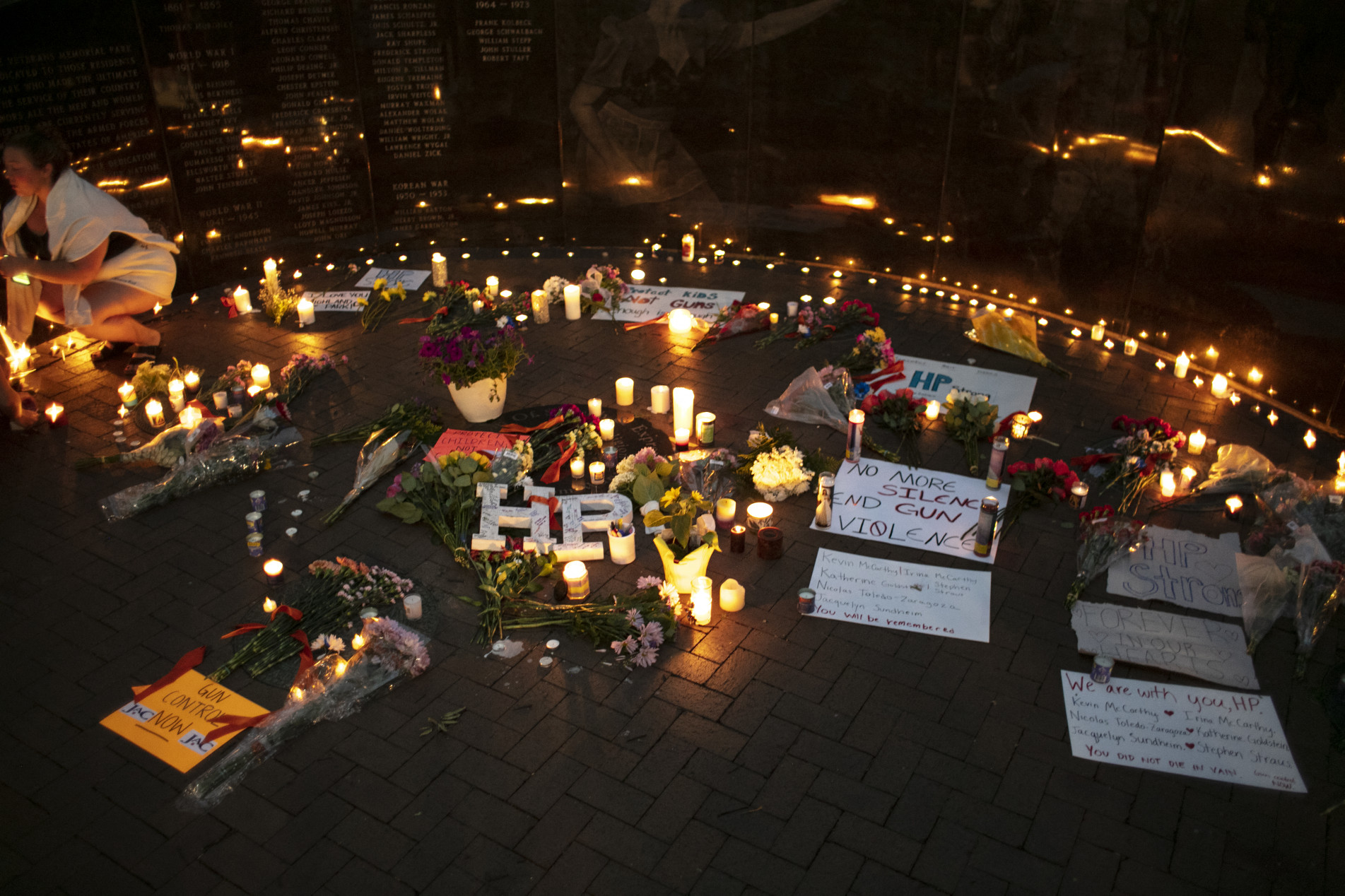 Ataque em Highland Park, durante o desfile de 4 de Julho, deixou sete mortos e dezenas de feridos  